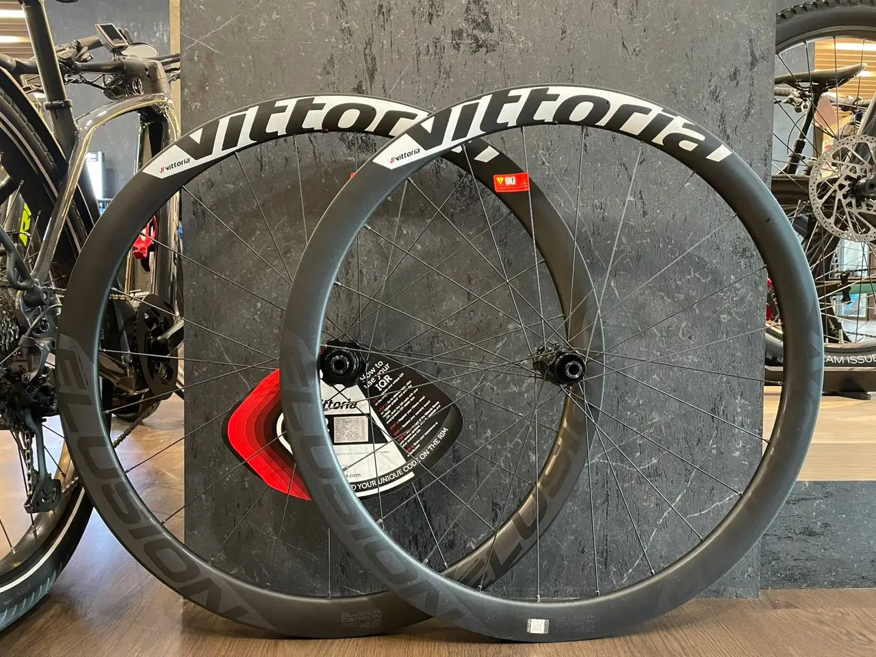VITTORIA ELUSION DISC CARBON 42 WHEEL SET CHEAP CHEAP SELLING !