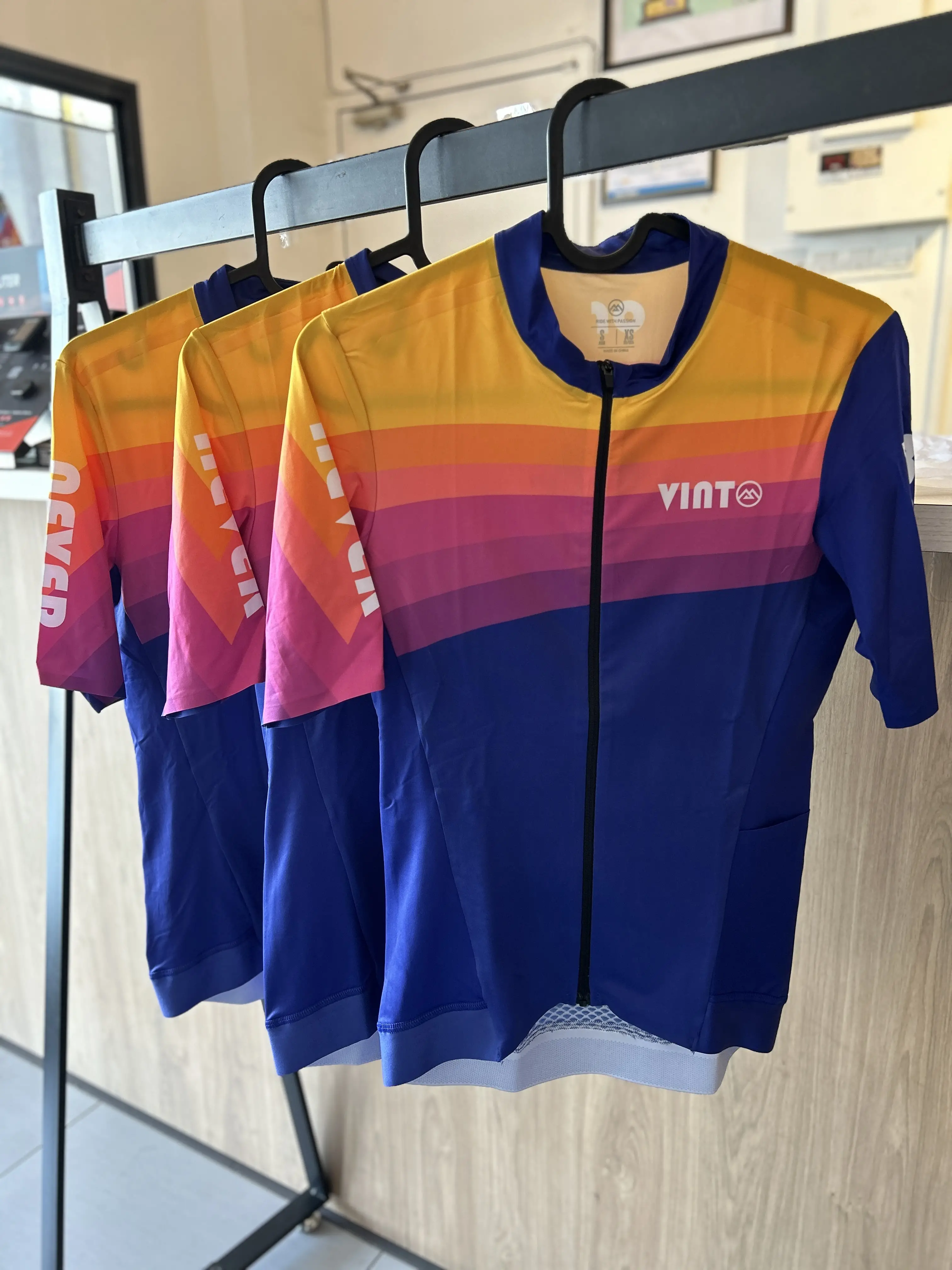 Monton custom made cycling jersey