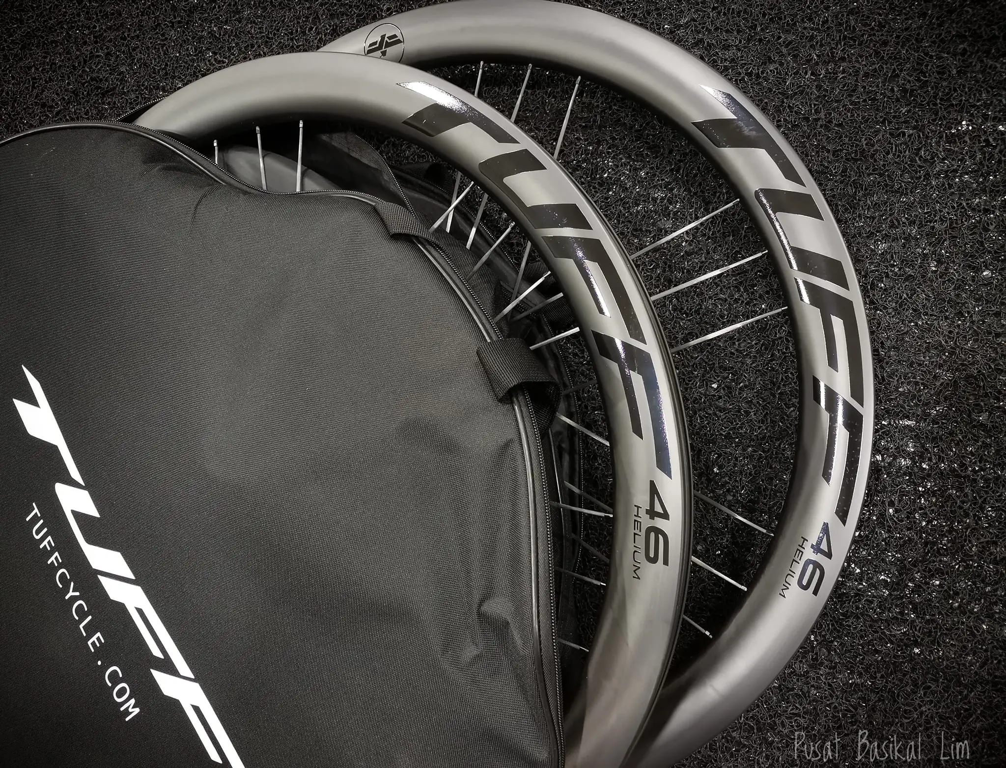 Tuff Helium G3 46 Disc Carbon Wheelset