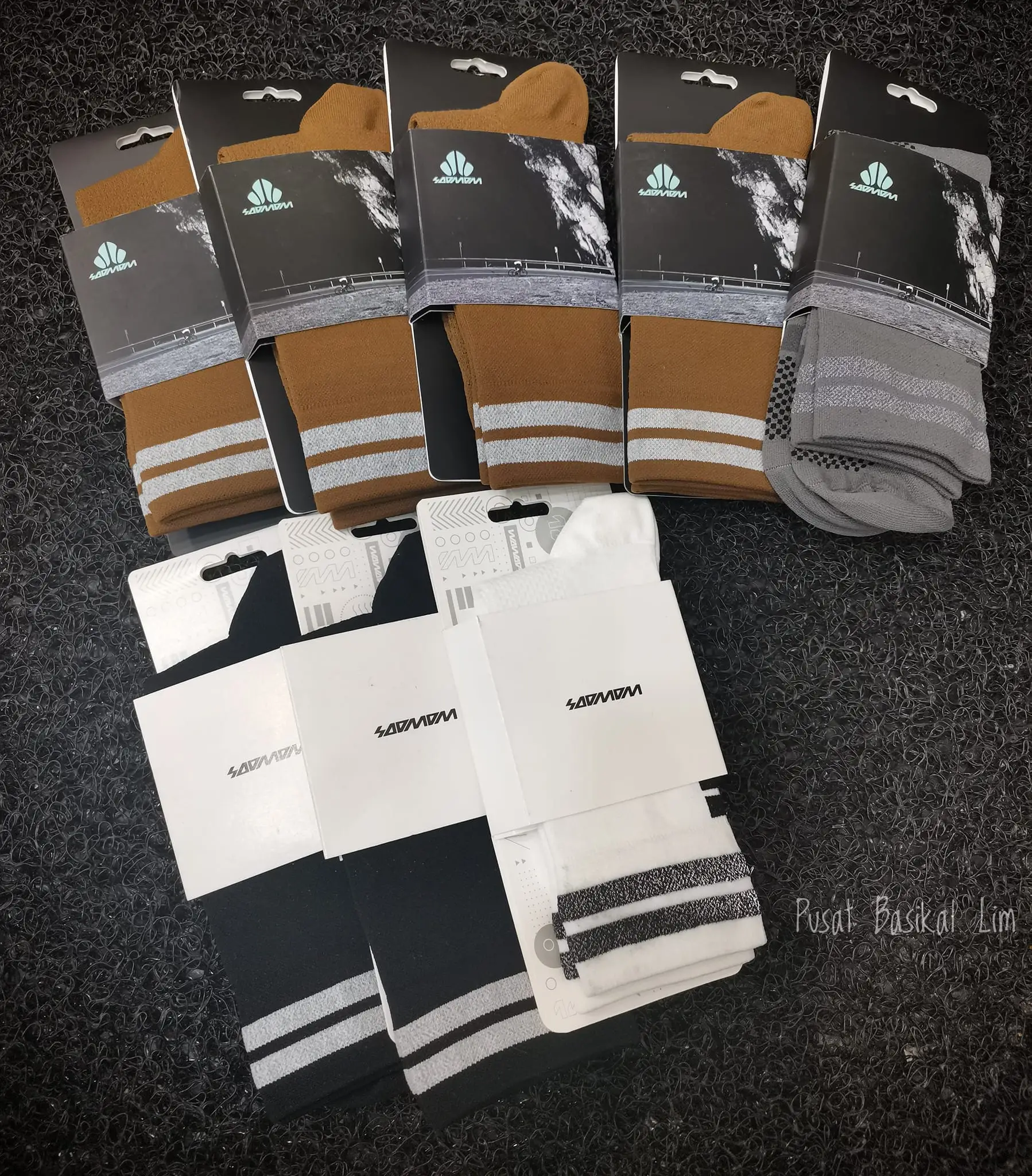 SOOMOM REFLECTIVE CHIC LOGO CYCLING SOCKS
