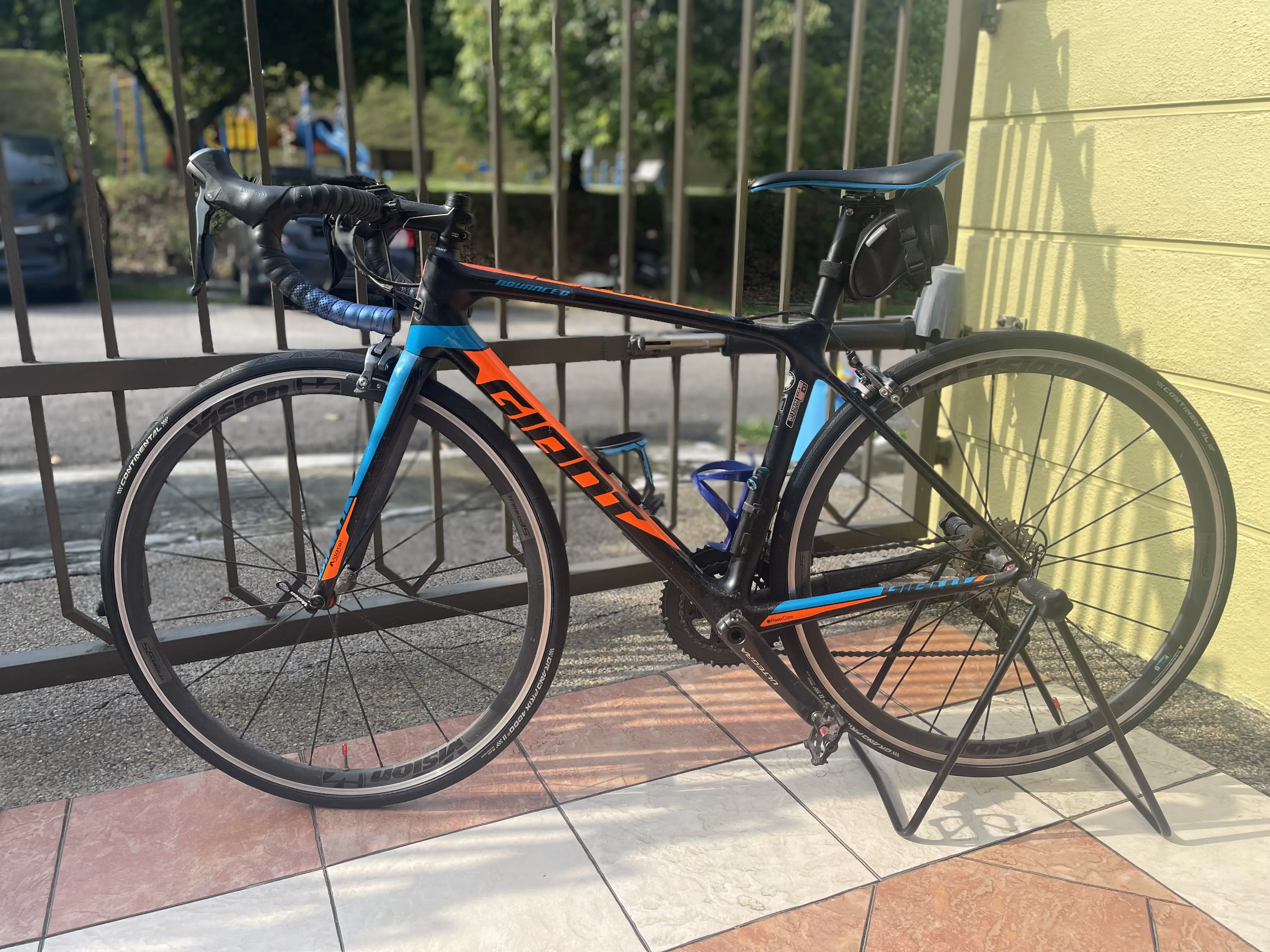 Giant TCR Advanced 1 Road Bike 2017