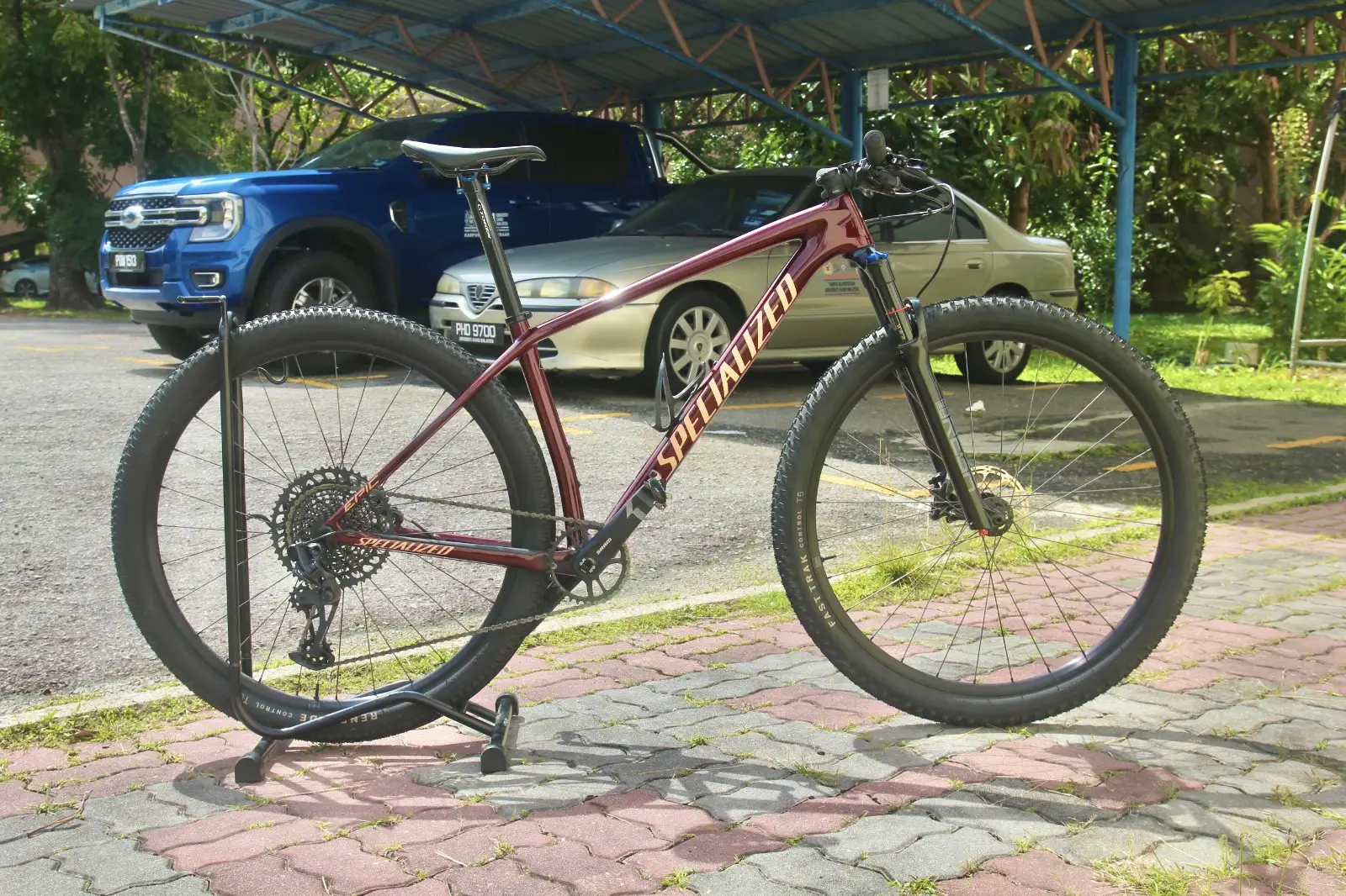 Specialized Epic HT Carbon 2023