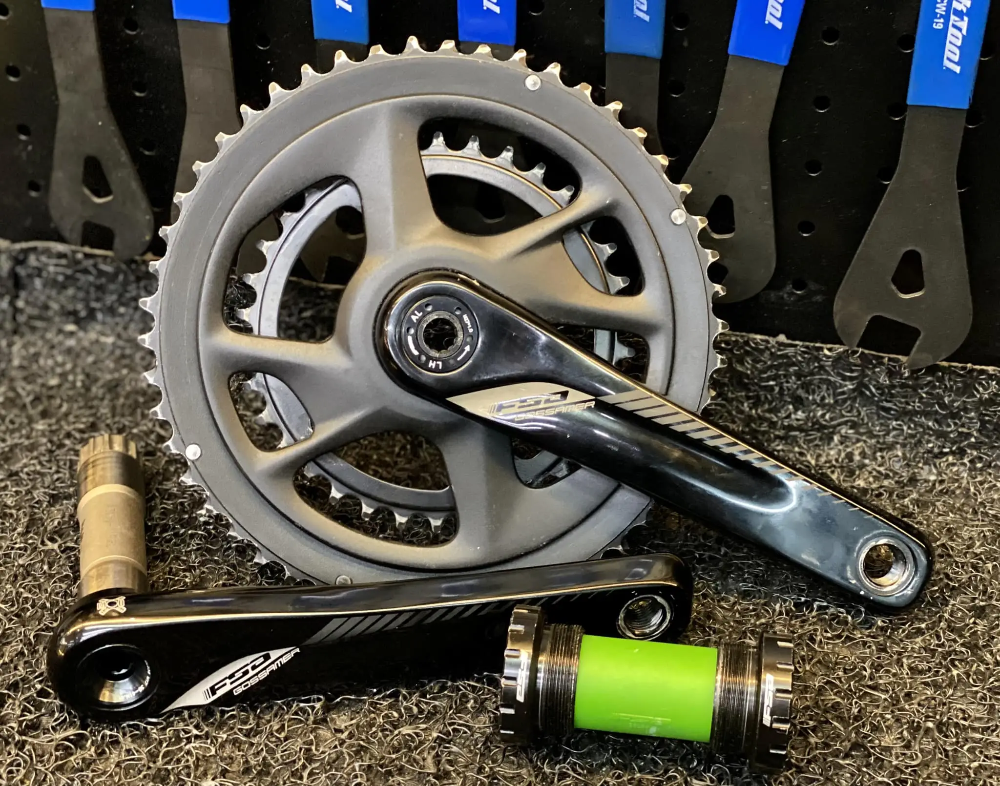 Used FSA Gossamer Crankset with BB for sale!!