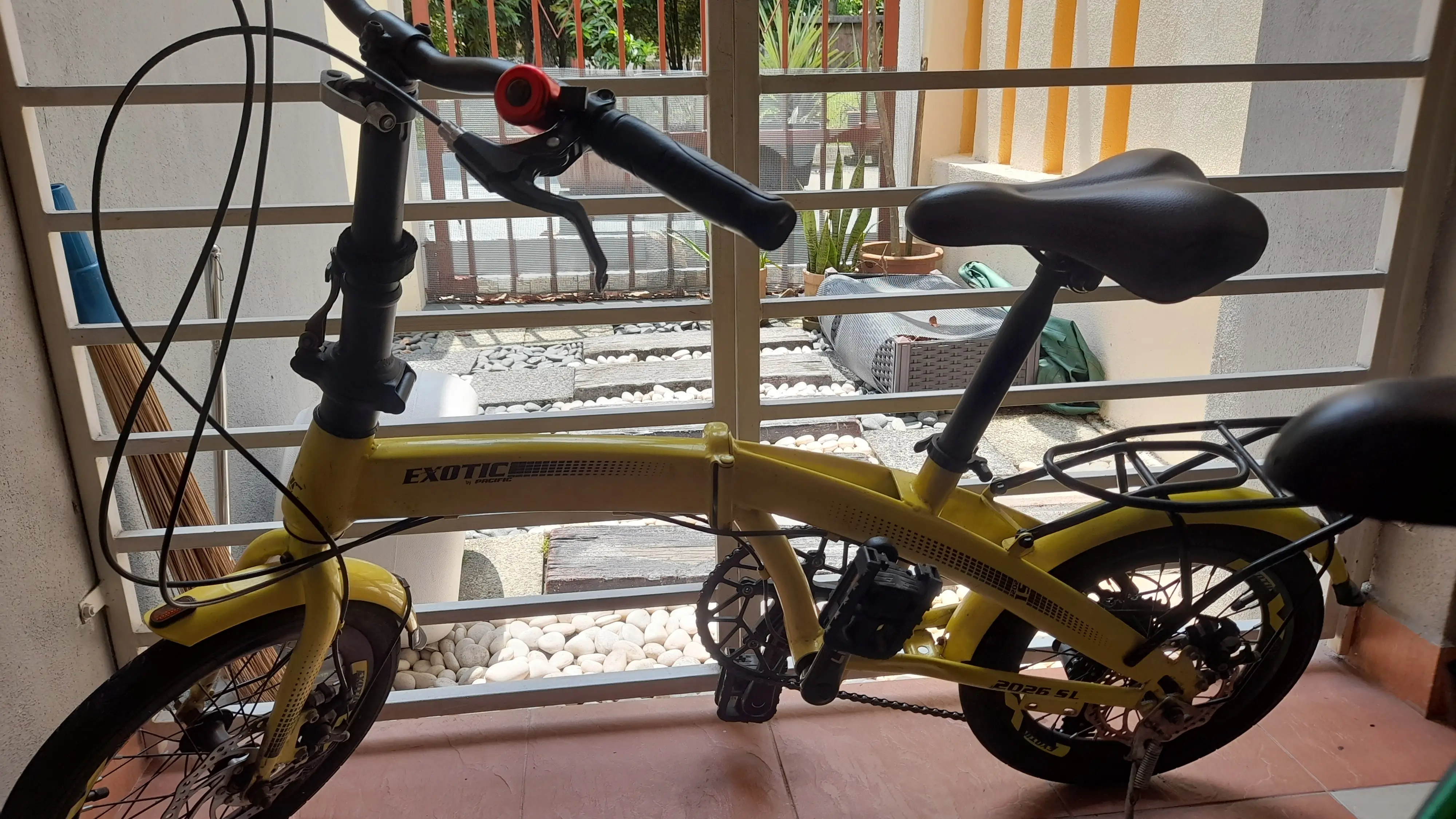 16 inch Pacific Exotic Folding Bike
