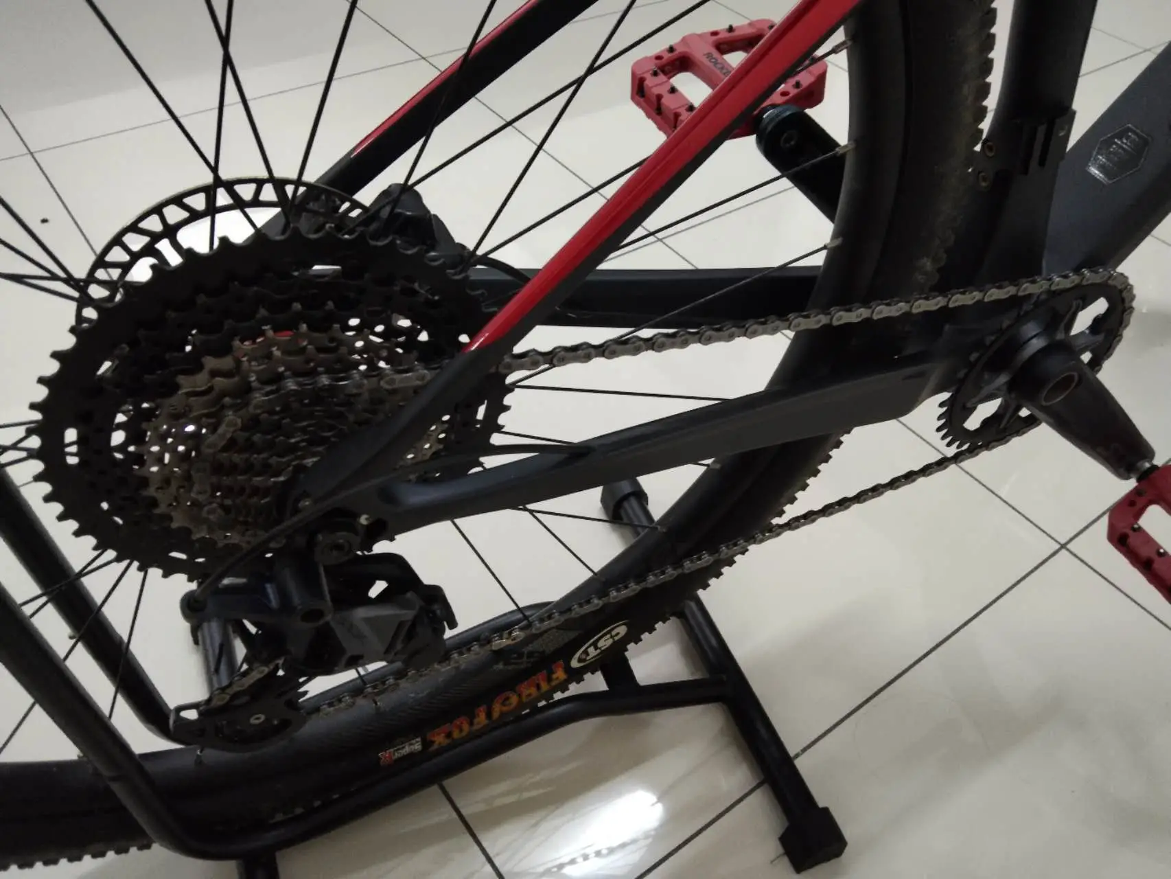 Used 29" Carbon MTB + Rockshox Reba