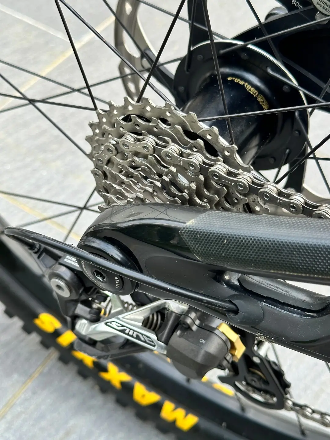 [WTS] Intense M16C Carbon Downhill Bike Complete