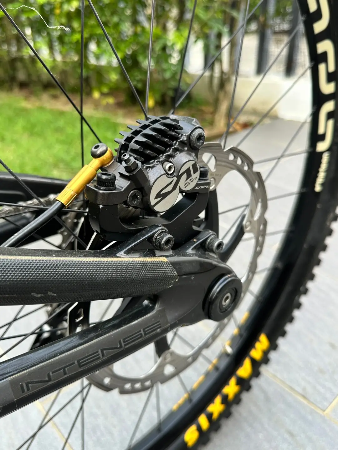 [WTS] Intense M16C Carbon Downhill Bike Complete