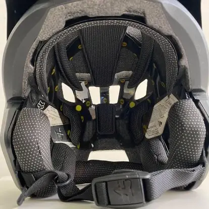 FOX Dropframe Helmet size L fit to M