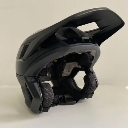 FOX Dropframe Helmet size L fit to M