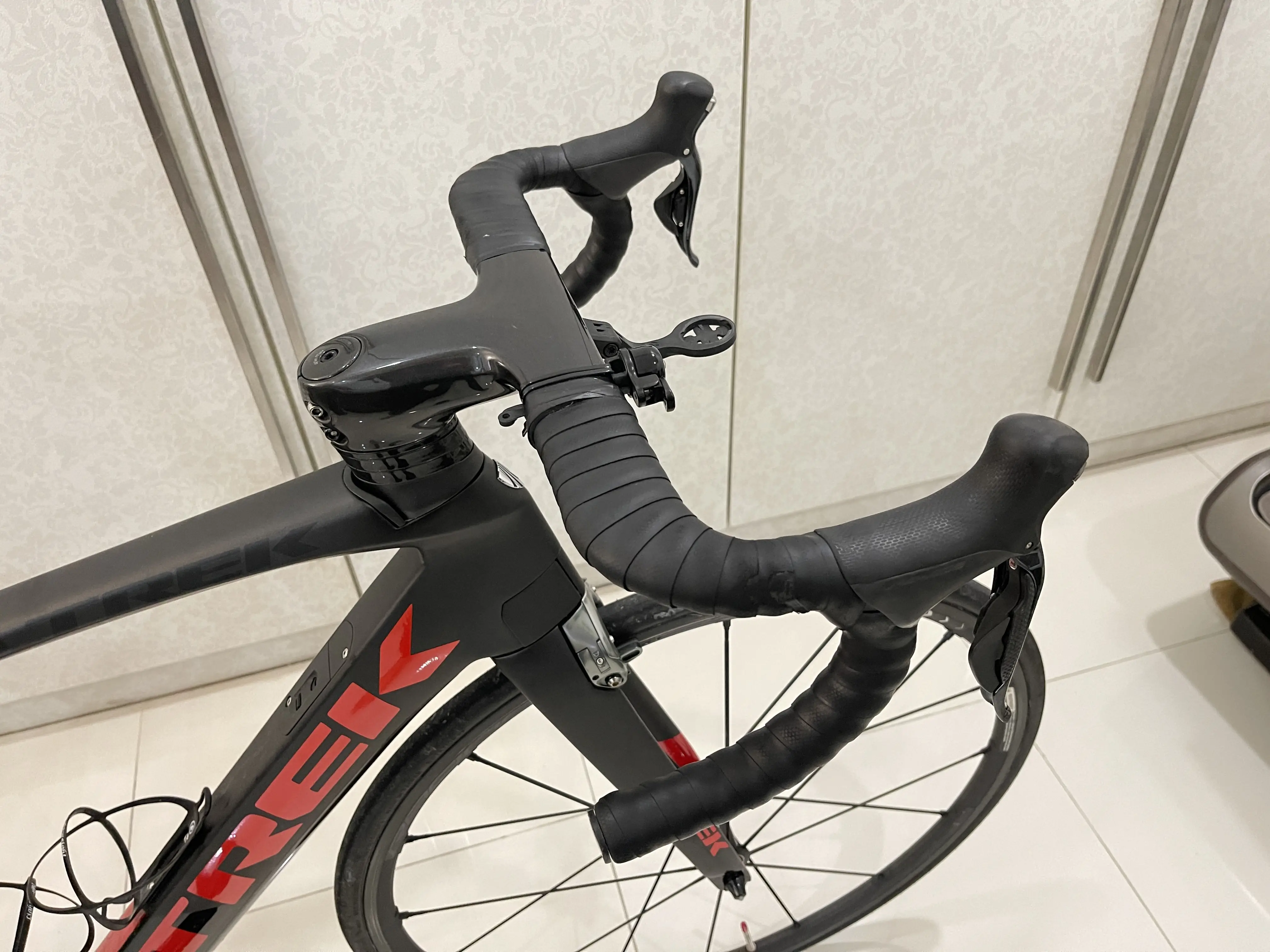TREK Madone 9.9 Carbon Rim Brakes Complete Bike