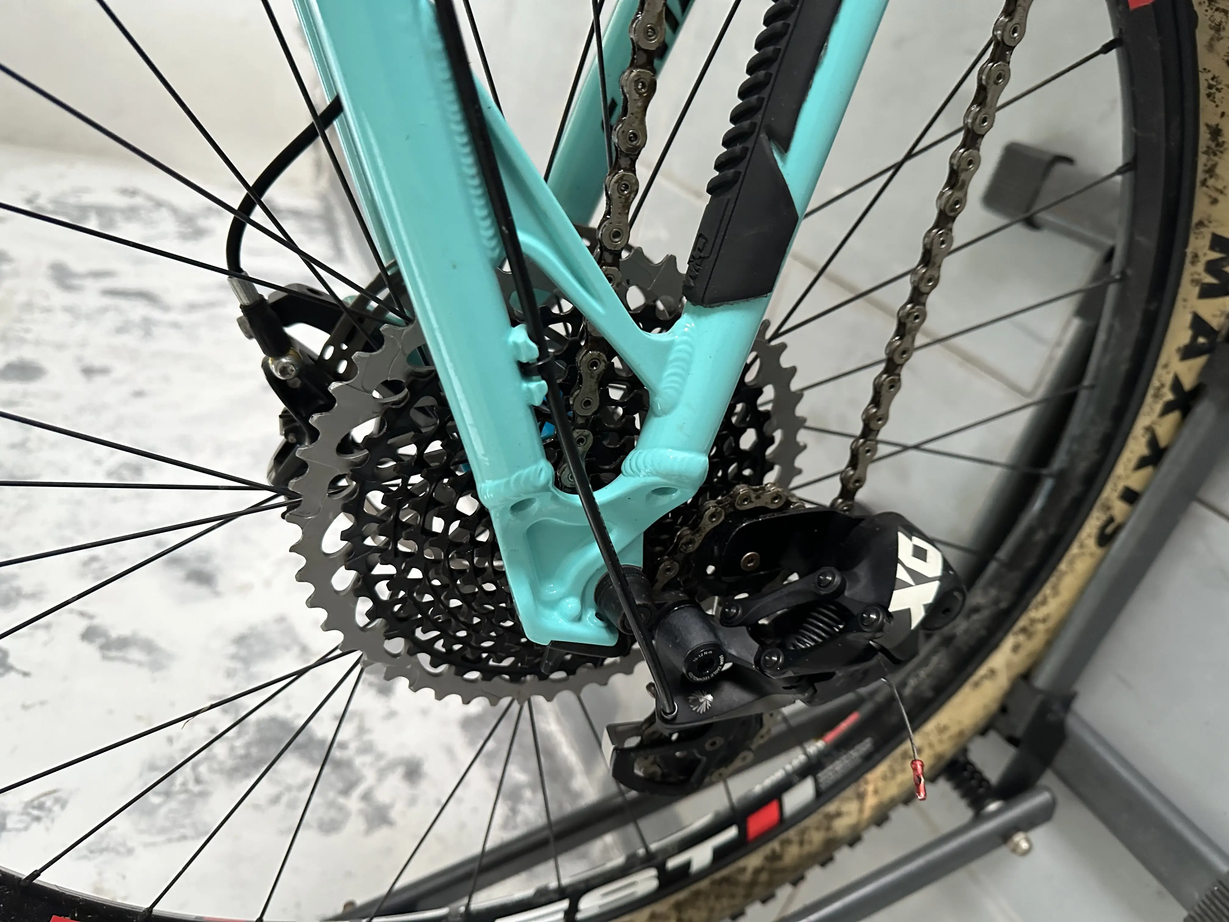Santa Cruz Blur LT
