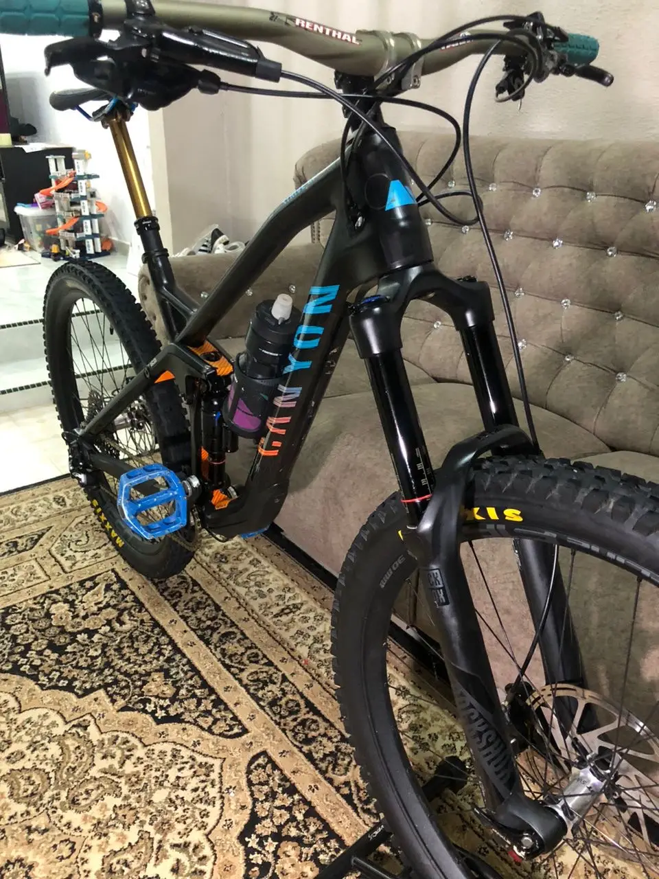 Canyon Strive CF 7.0 (M, 27.5)