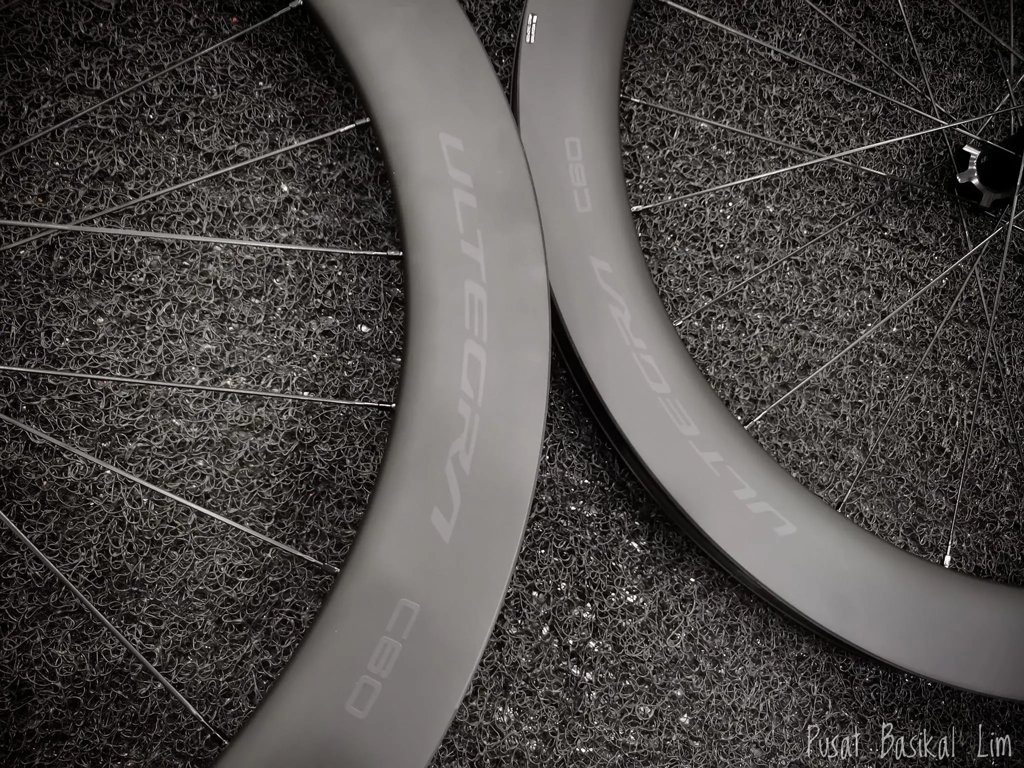 Shimano Ultegra C60 Carbon Wheelset