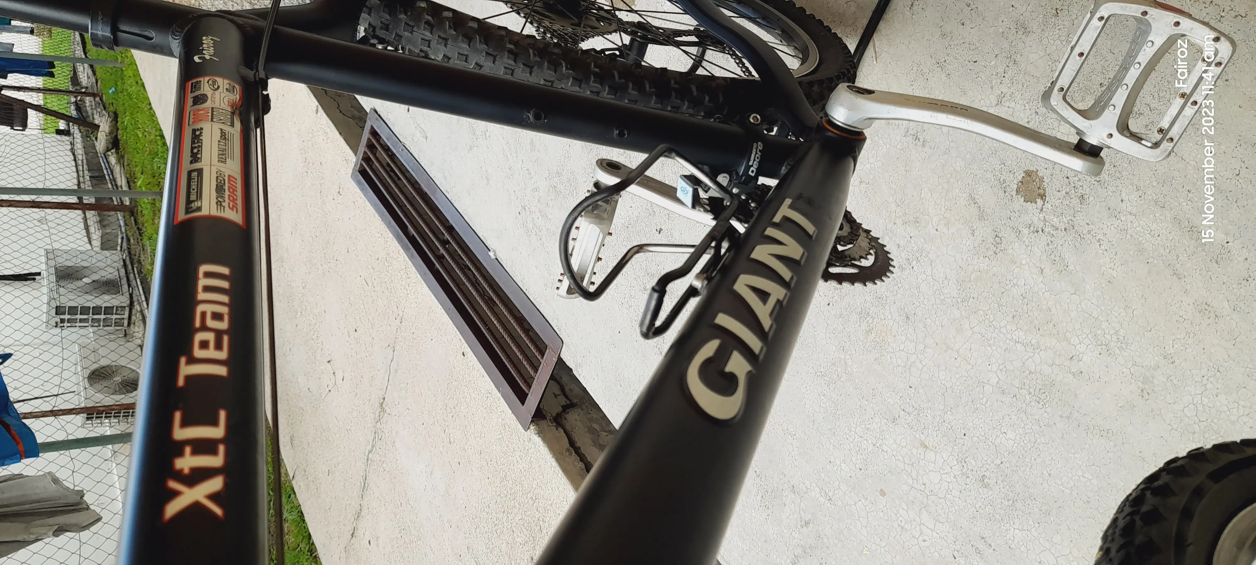 26 Giant XTC