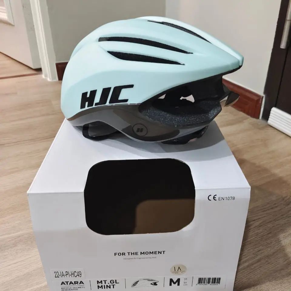 HJC Atara Mint size M (55-59cm)