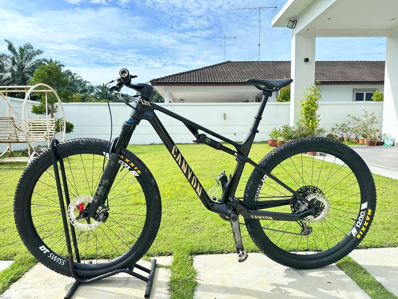 Canyon Lux Trail CF 7 2022 (update SHIMANO XTR Group set)