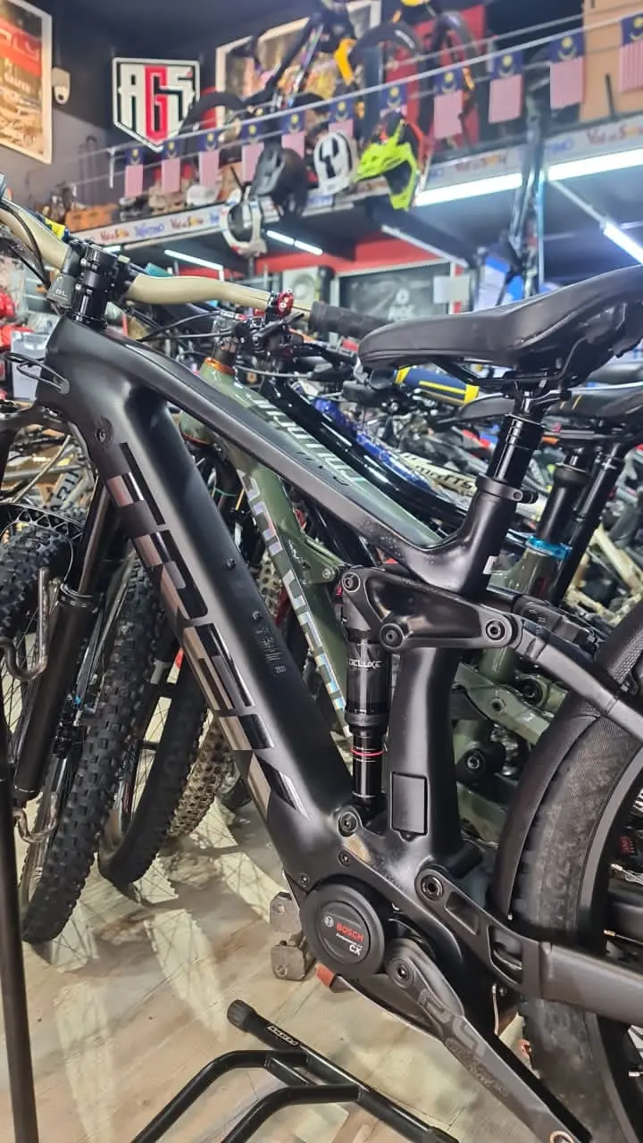 Trek Rail Carbon 9.5 Size M
