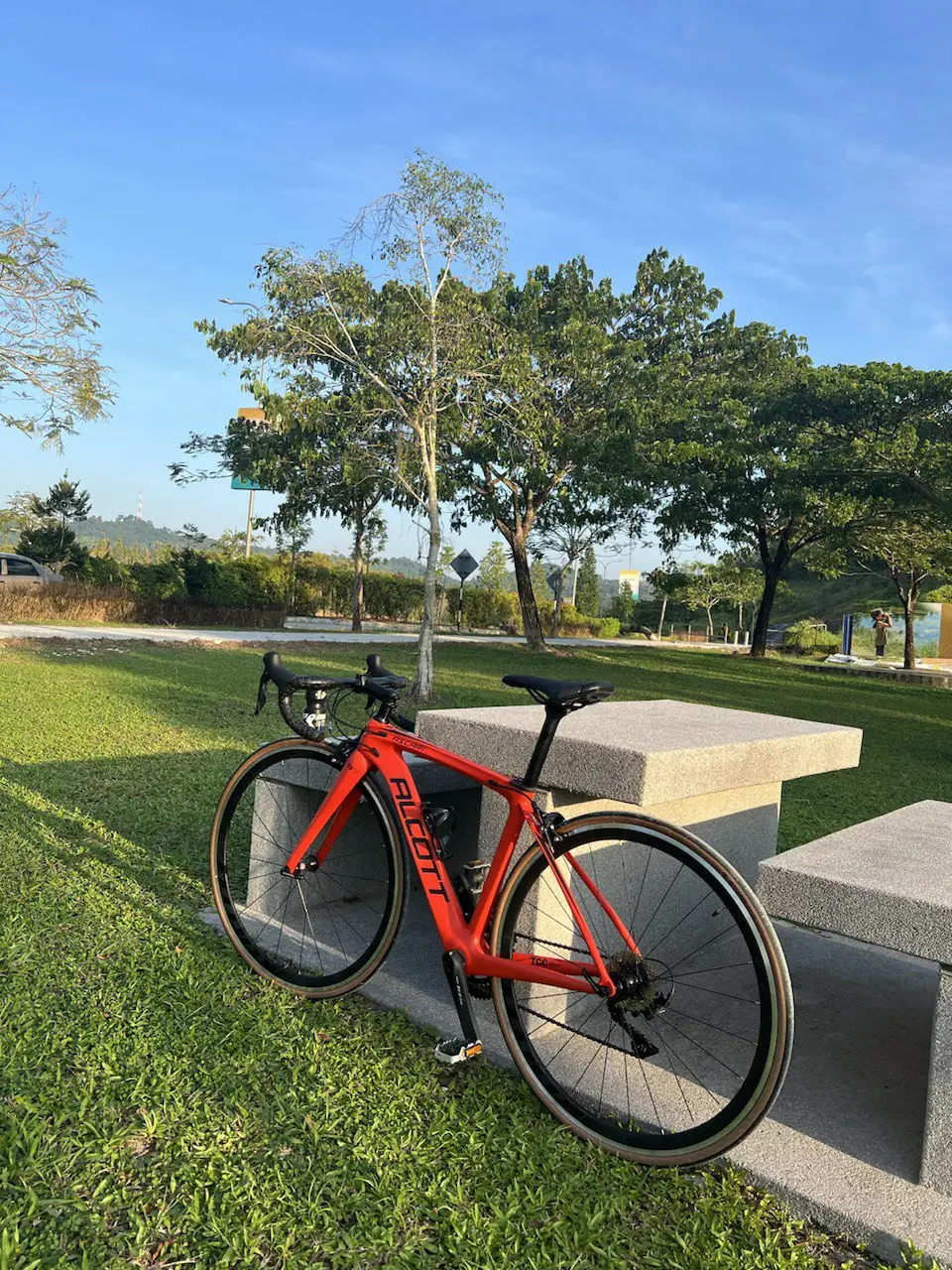 Alcott Ascari Lite rare red/orange matte colour