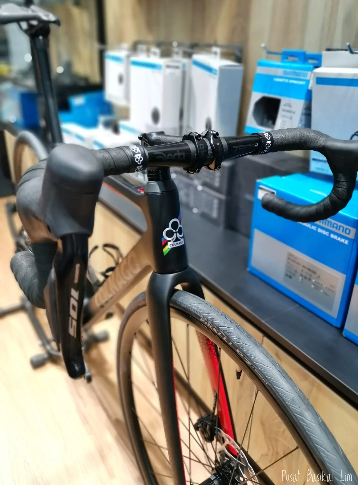 Colnago V3 105 DI2 Disc Road Bike