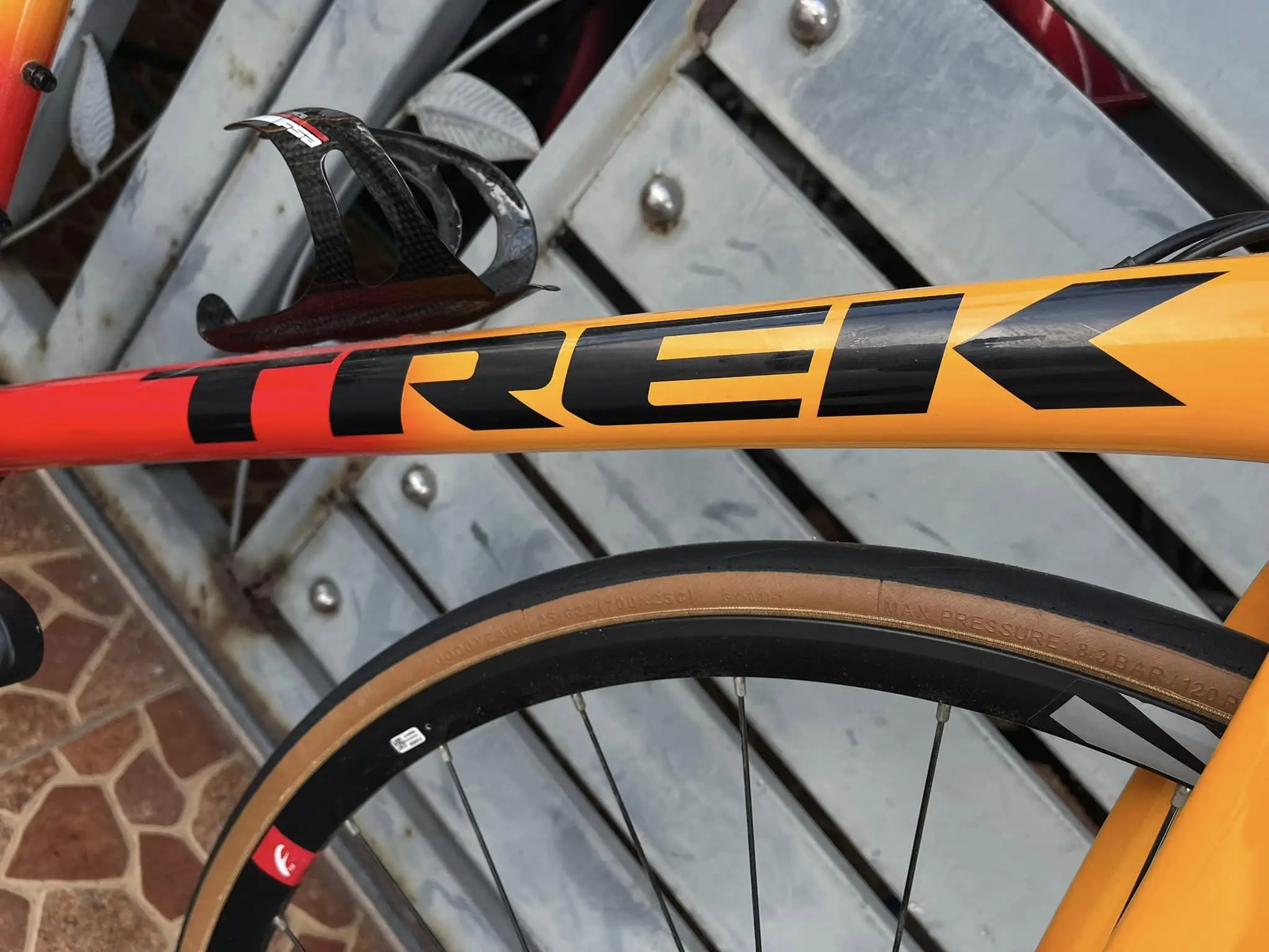 Trek Emonda ALR ( Roadbike)