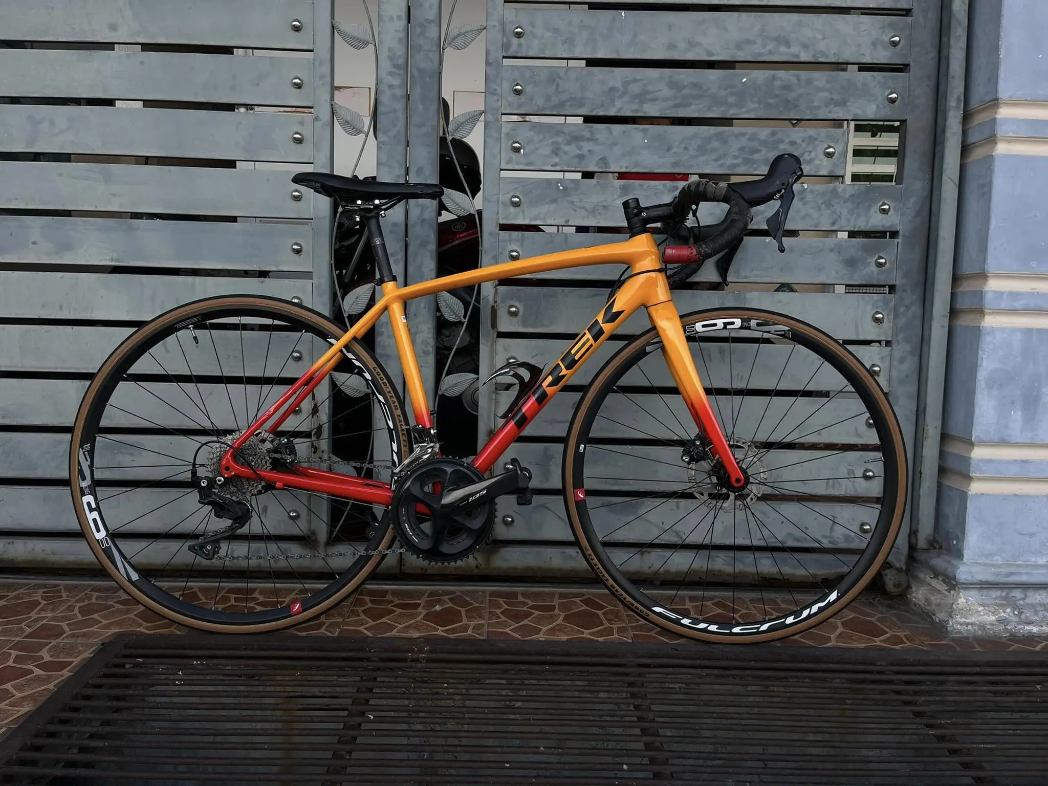 Trek Emonda ALR ( Roadbike)