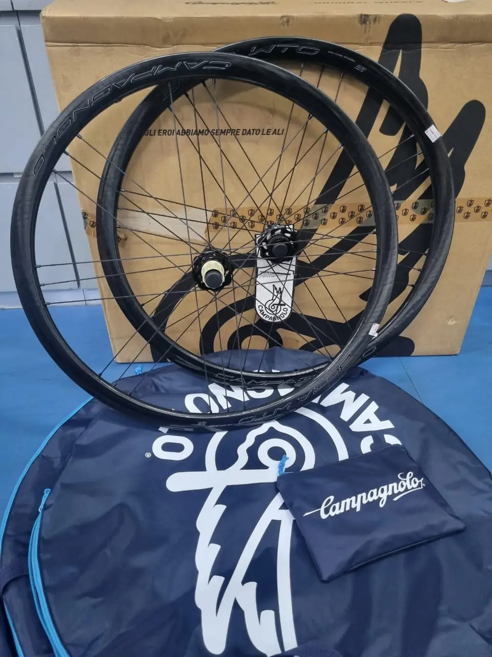 Campagnolo Bora WTO 33 DB Clincher (33mm) Brand New !!