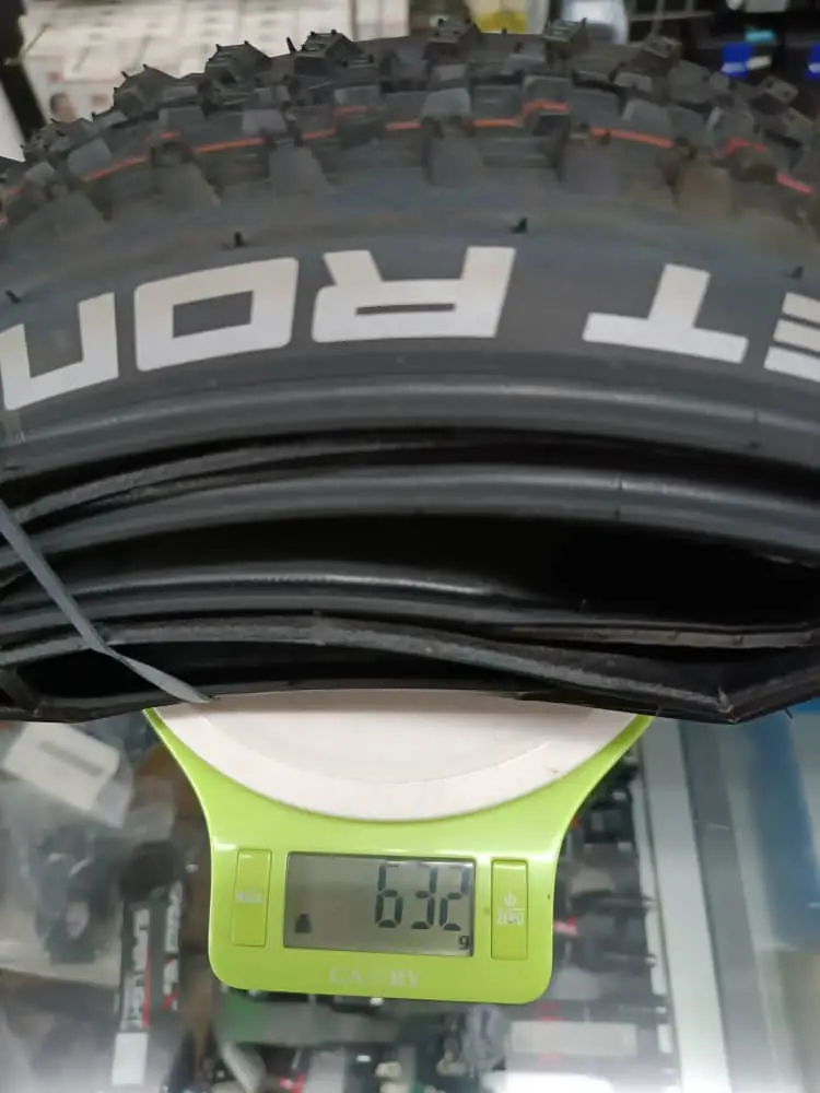 SCHWALBE EVOLUTION ROCKET RON MTB TIRE 29x2.10