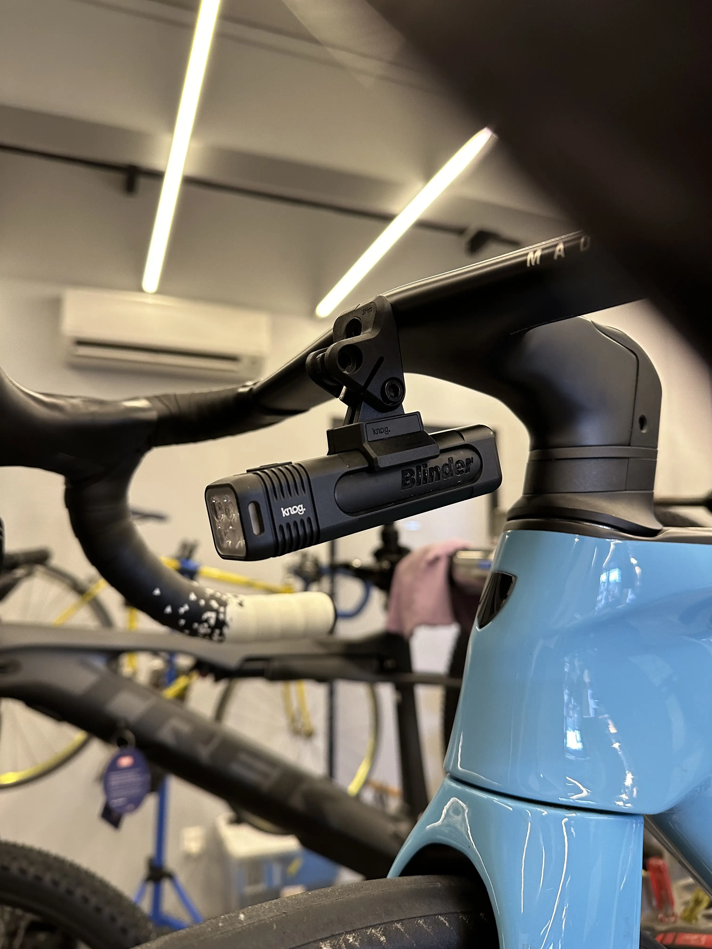 Knog Blinder 900