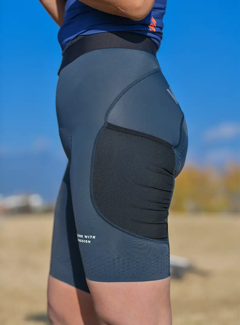 MONTON WOMENS CYCLING BIB SHORTS TRAVELER