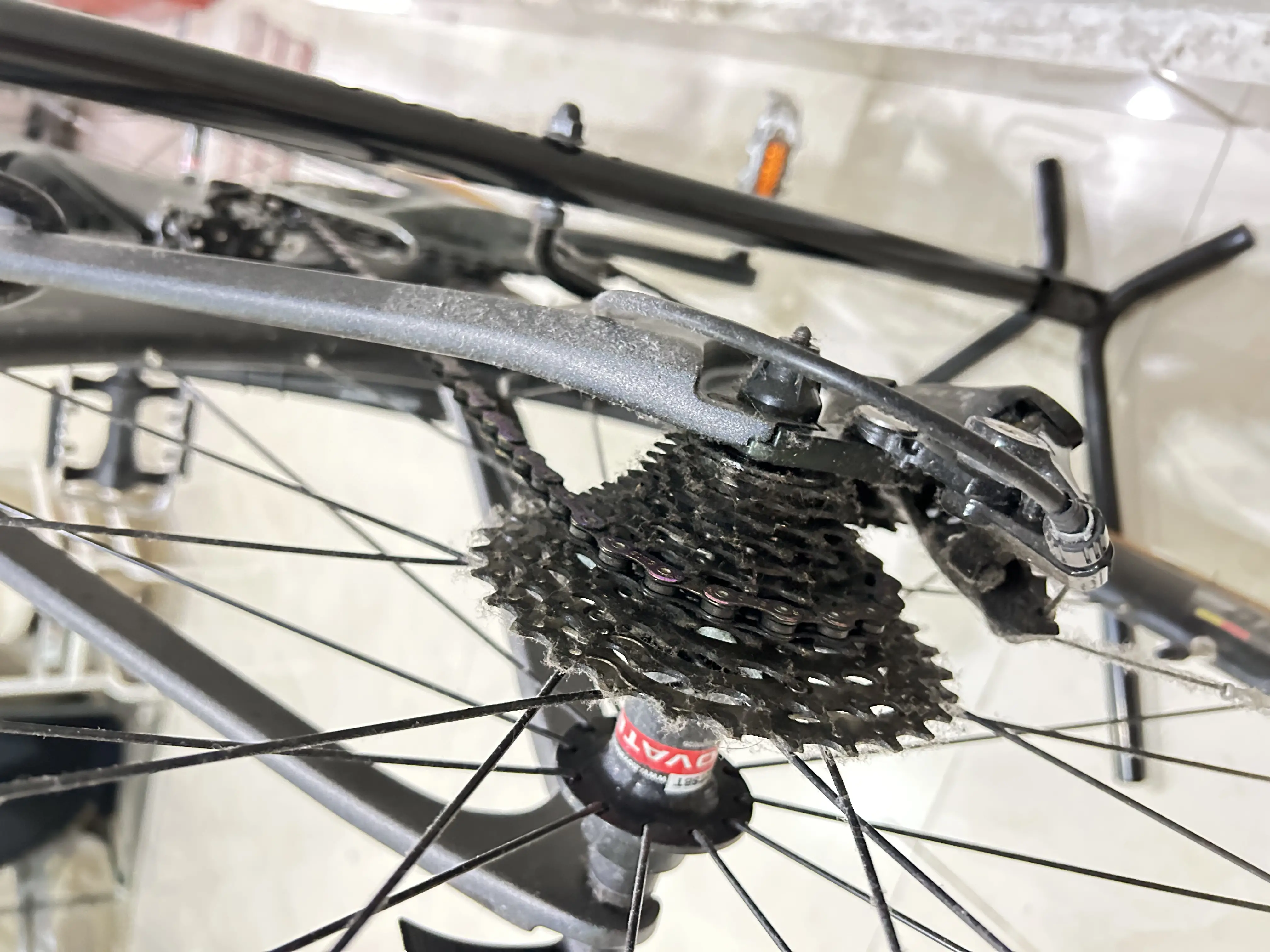Alcott Zagato Lite Road Bike comes with Bryton bike comp