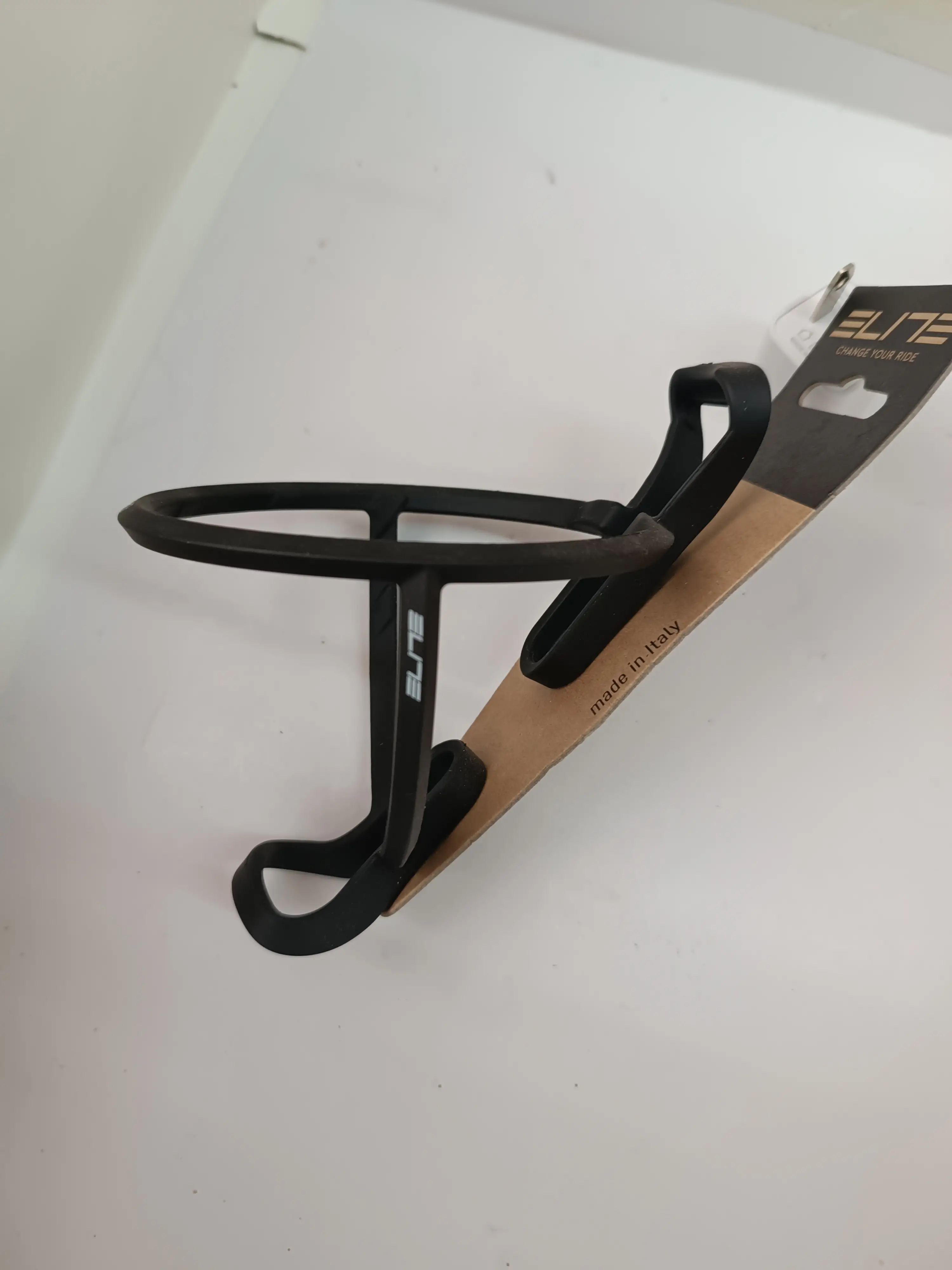 ELITE T-RACE BOTTLE CAGE (BLACK)
