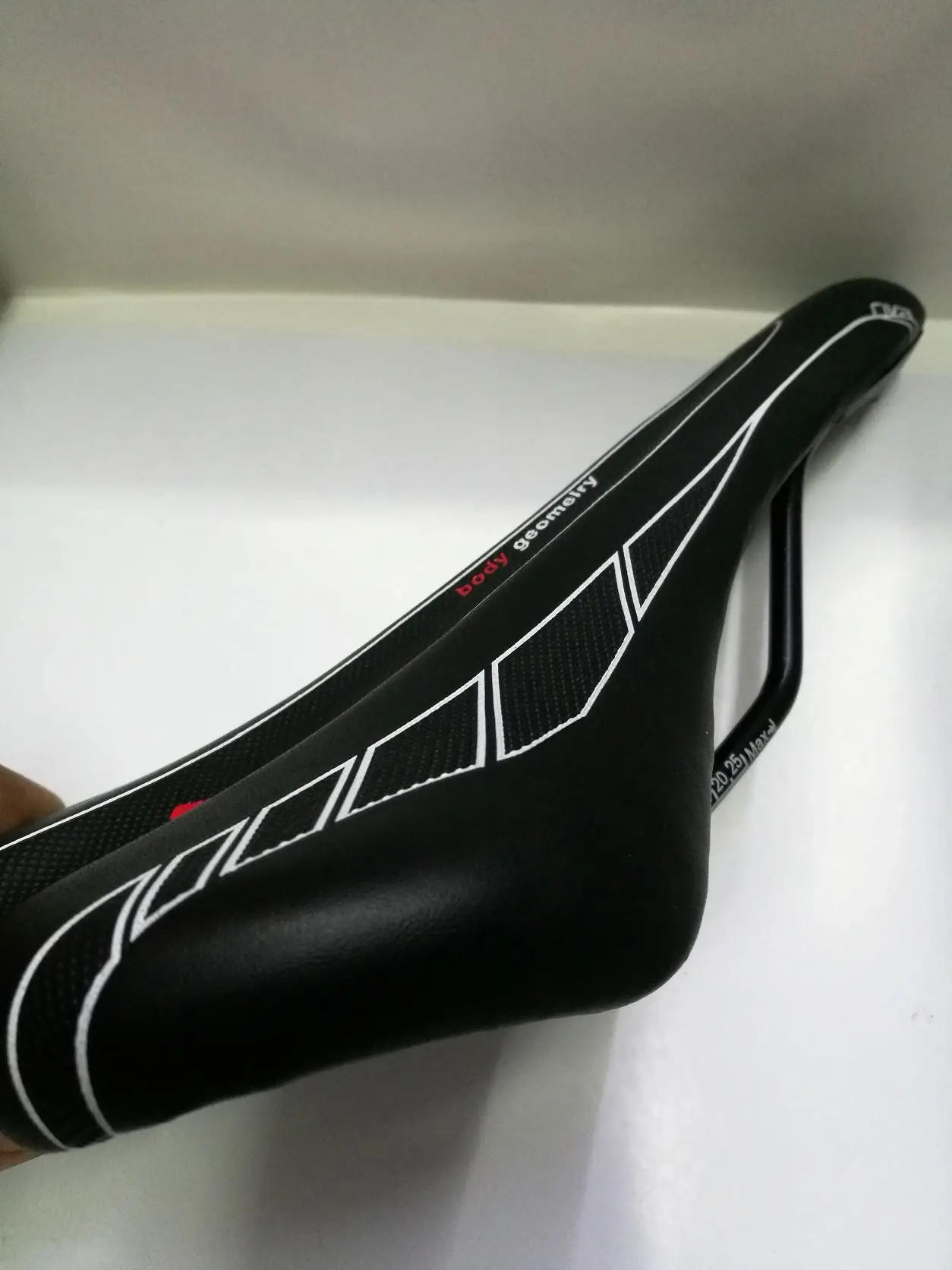 SPECIALIZ BICYCLE SADDLE MOUNTAIN BIKE ROAD BIKE