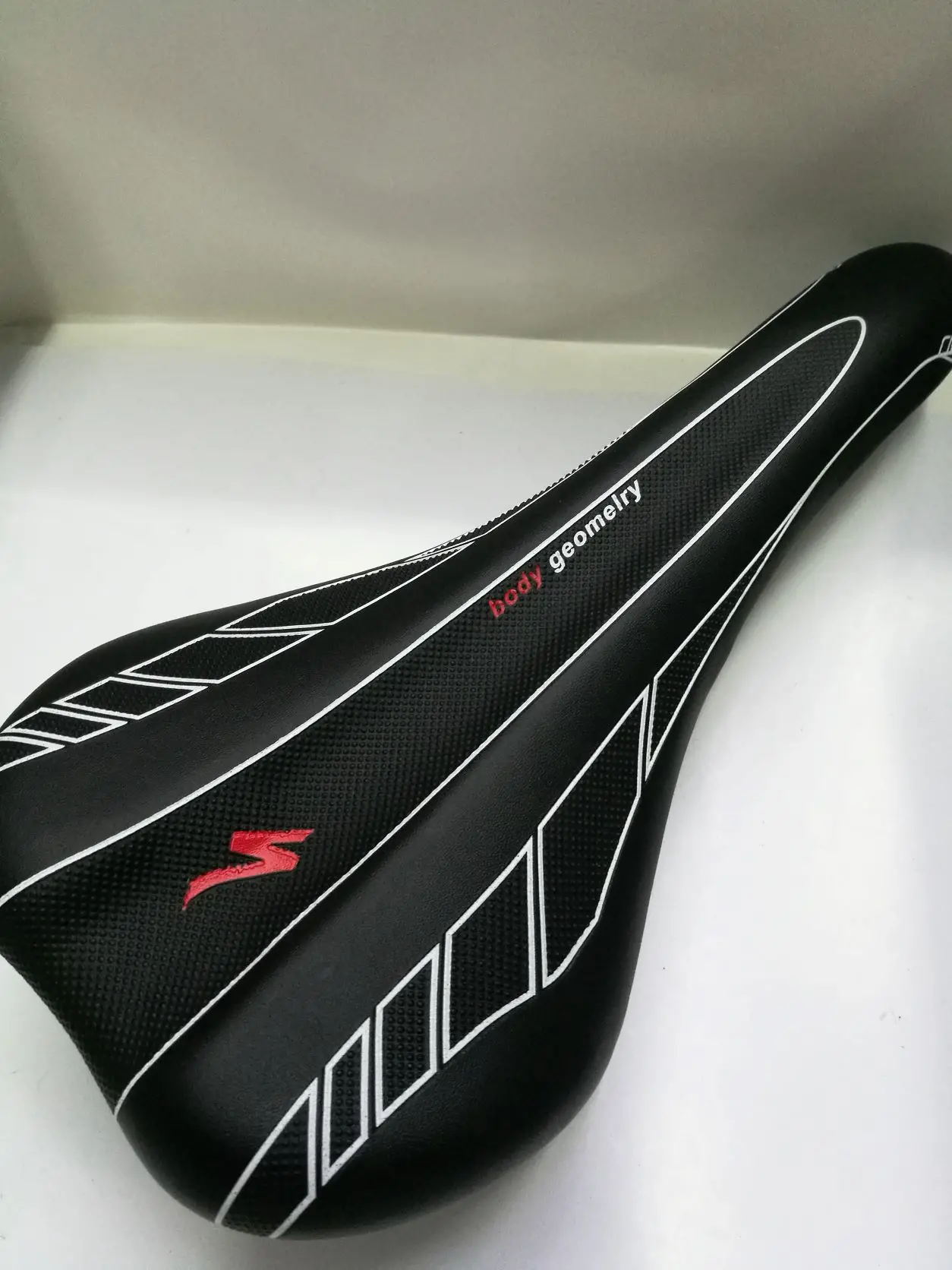 SPECIALIZ BICYCLE SADDLE MOUNTAIN BIKE ROAD BIKE