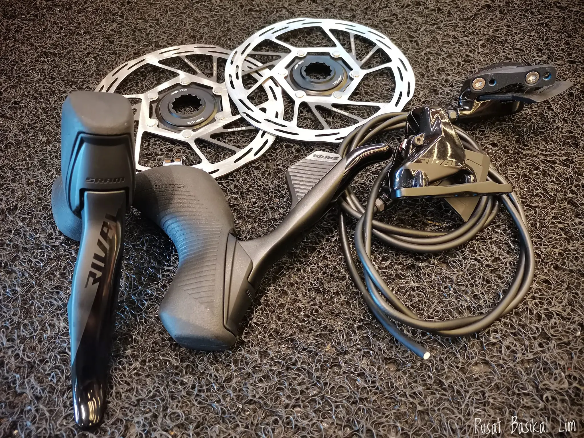 Sram Rival Etap AXS Groupset