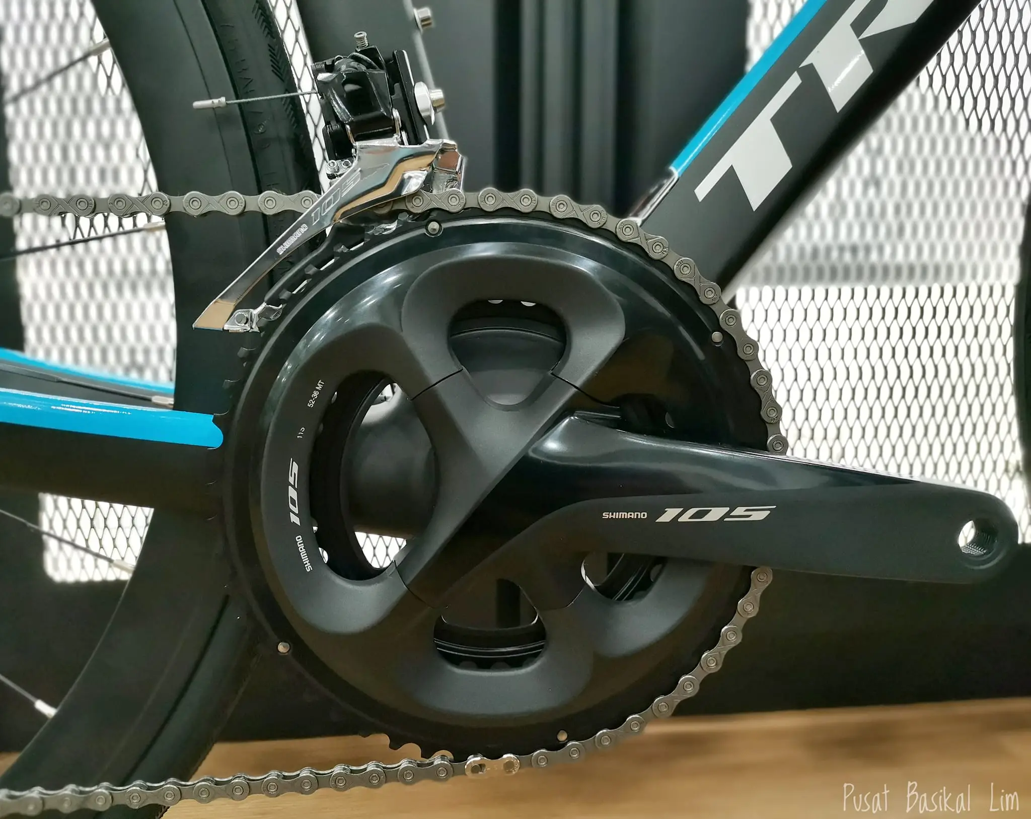 Trinx Rapid 2.0 Carbon Road Bike