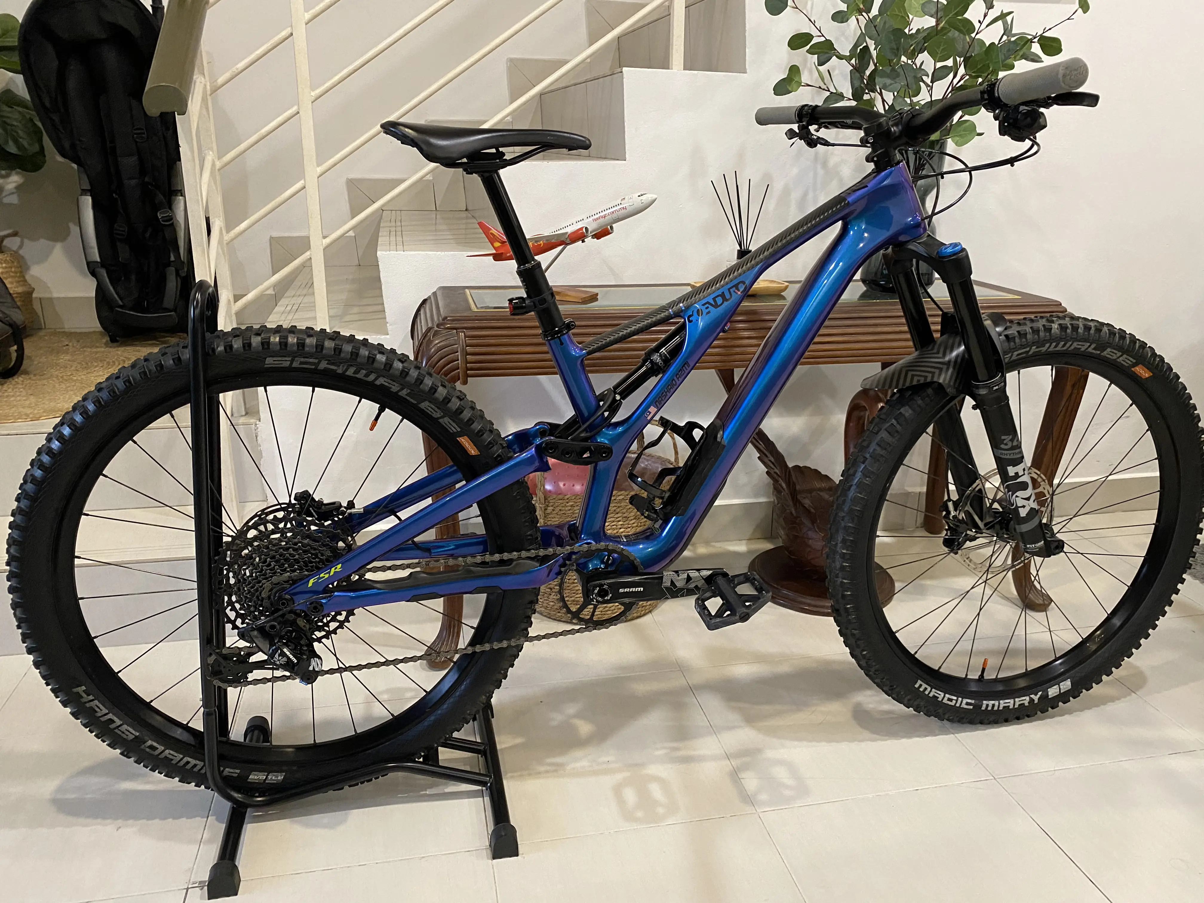 SPECIALIZED STUMPJUMPER COMP CARBON (27.5)