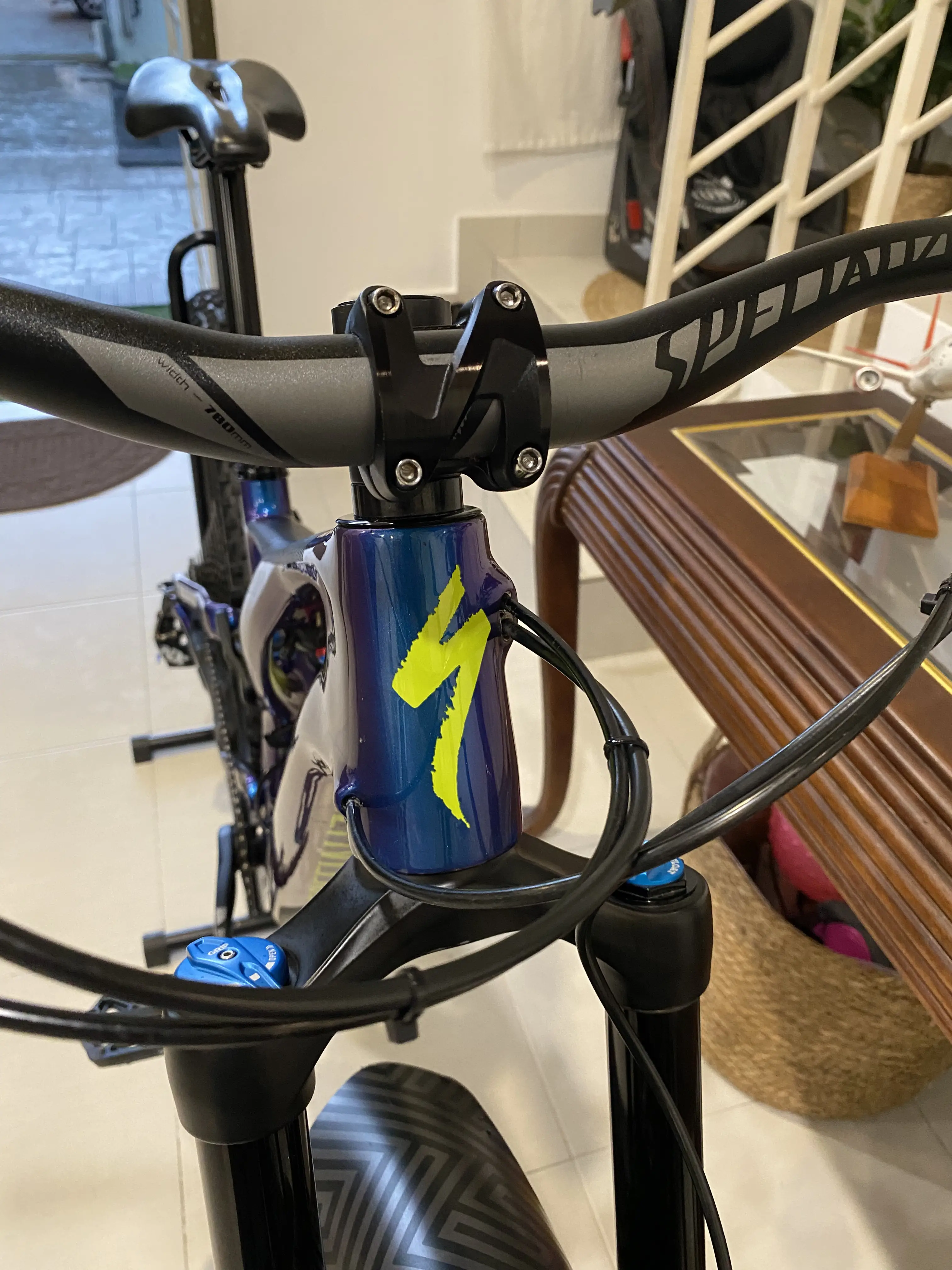 SPECIALIZED STUMPJUMPER COMP CARBON (27.5)
