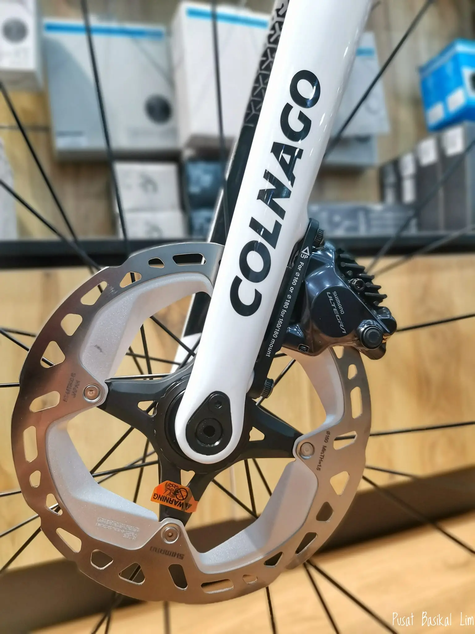Colnago V3 Ultegra DI2 Disc Road Bike