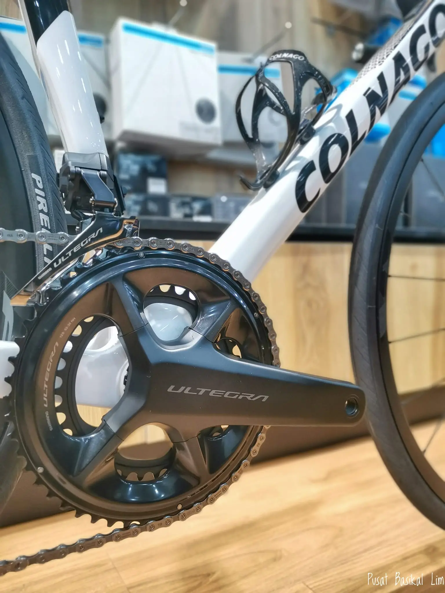Colnago V3 Ultegra DI2 Disc Road Bike