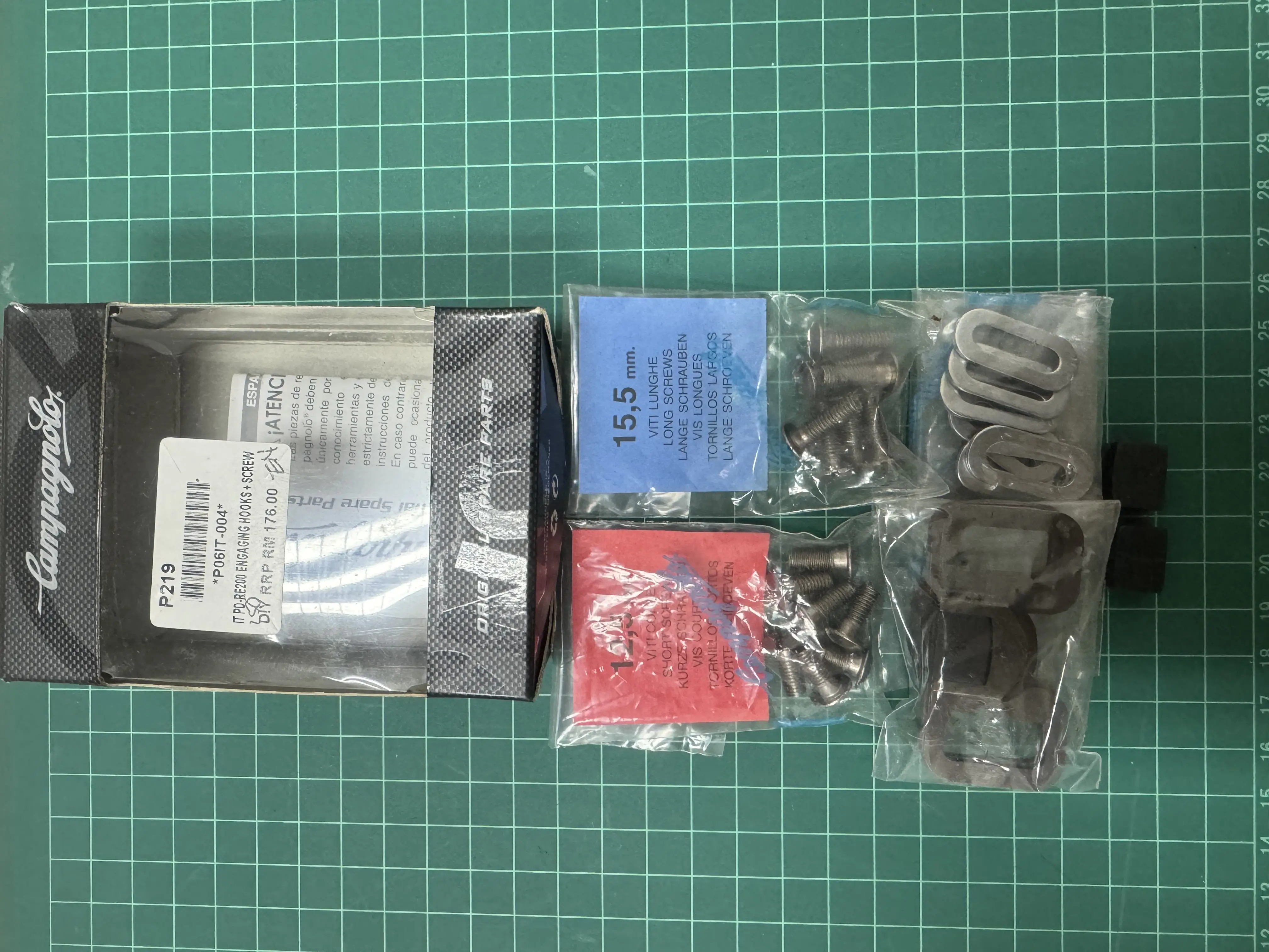 Campagnolo Record Chorus Pro Fit Ckeat Engaging Hooks + Screw PD-RE200