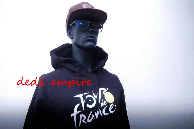 TOUR DE FRANCE – jaket HOODIE basikal (ASLI)
