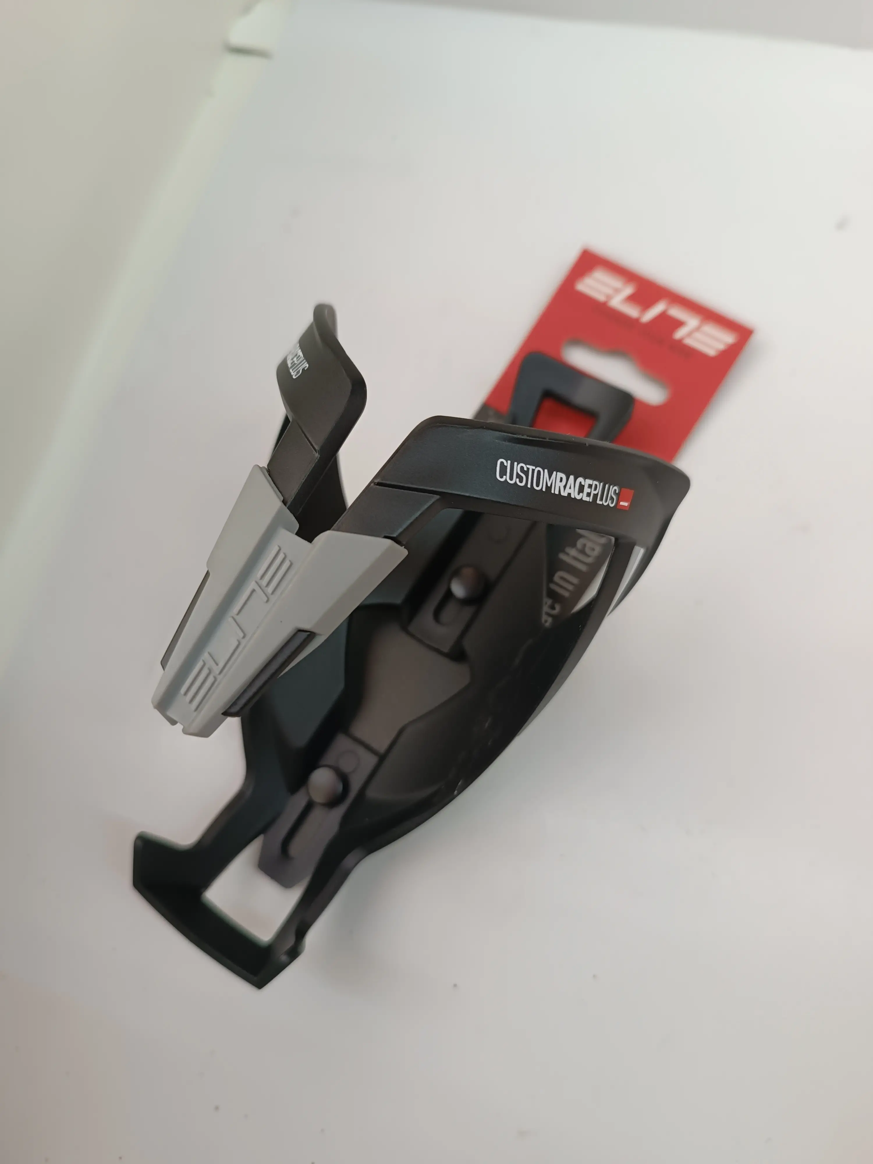 ELITE CUSTOMRACEPLUS BOTTLE CAGE (MATT BLACK-GREY)