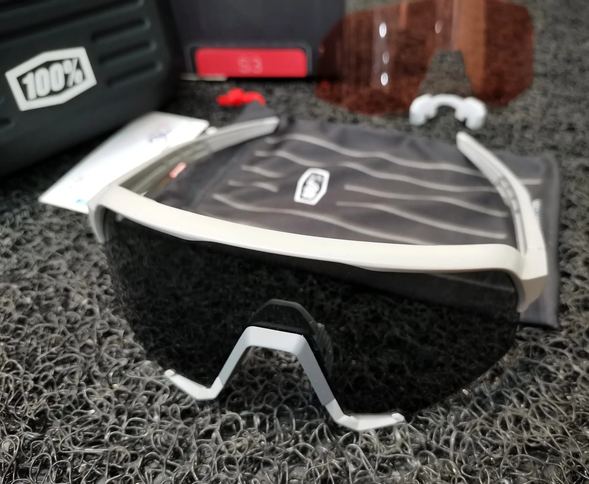 Ride 100% S3 Soft Tact Stone Grey - Hiper Coral Lens