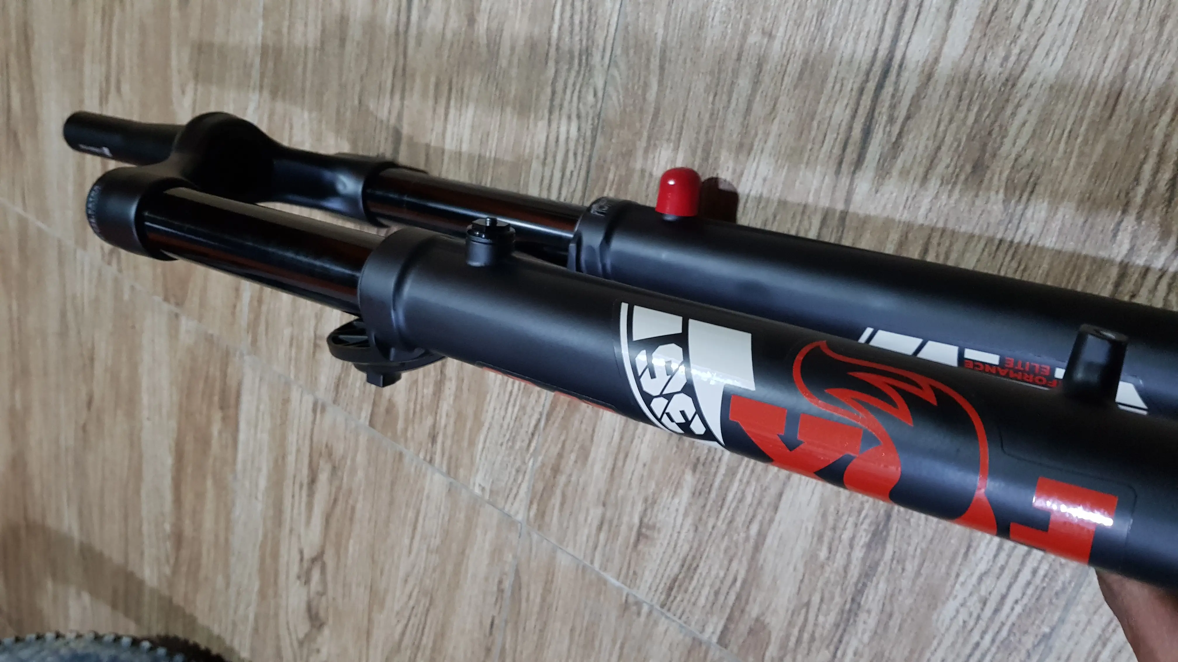 Fox Float 36 - Performance Elite - Grip2