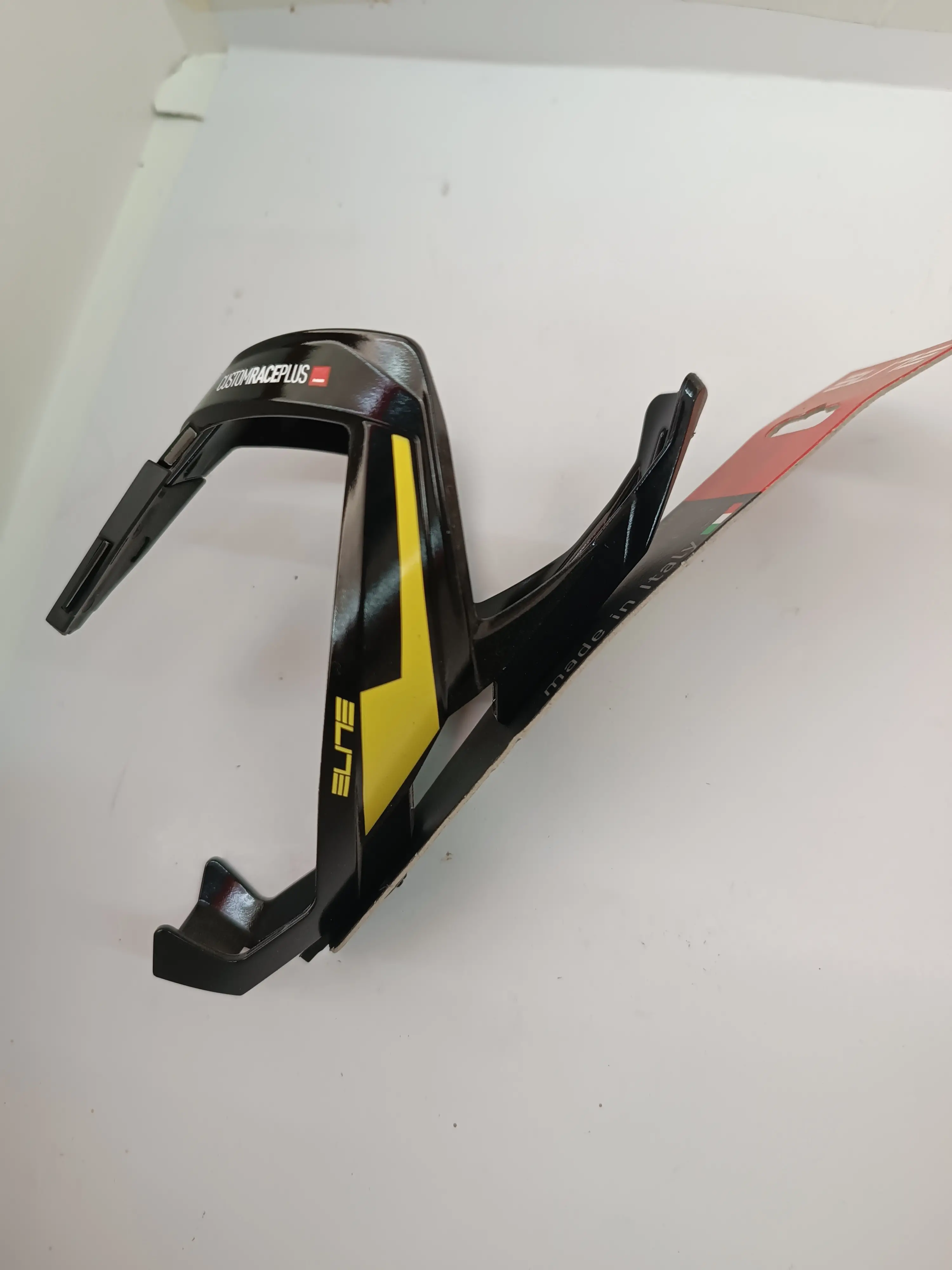 ELITE CUSTOMRACEPLUS BOTTLE CAGE (GLOSS BLACK-YELLOW)