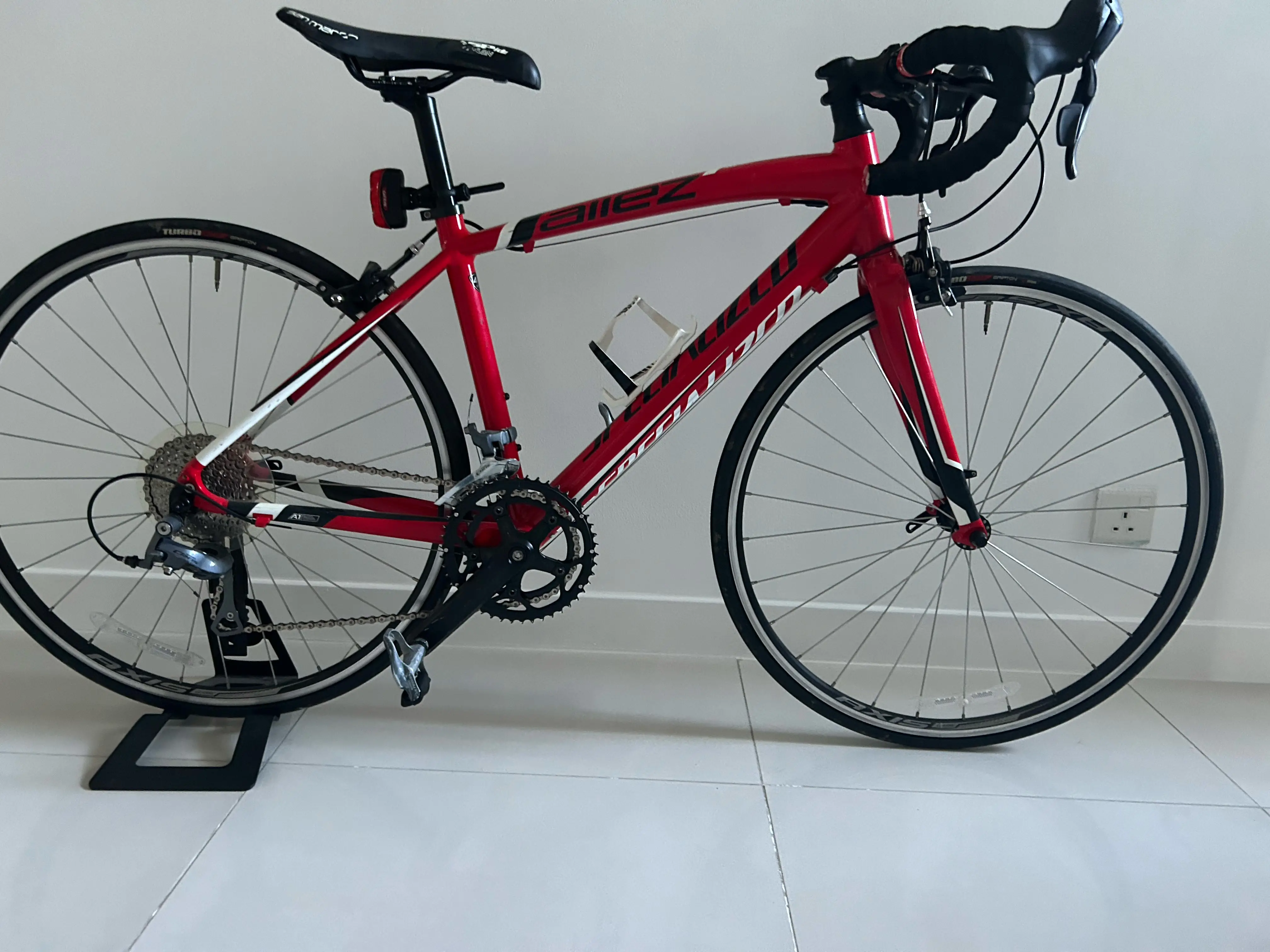 Specialized Allez Junior - Child/Young Adult Racing Bike