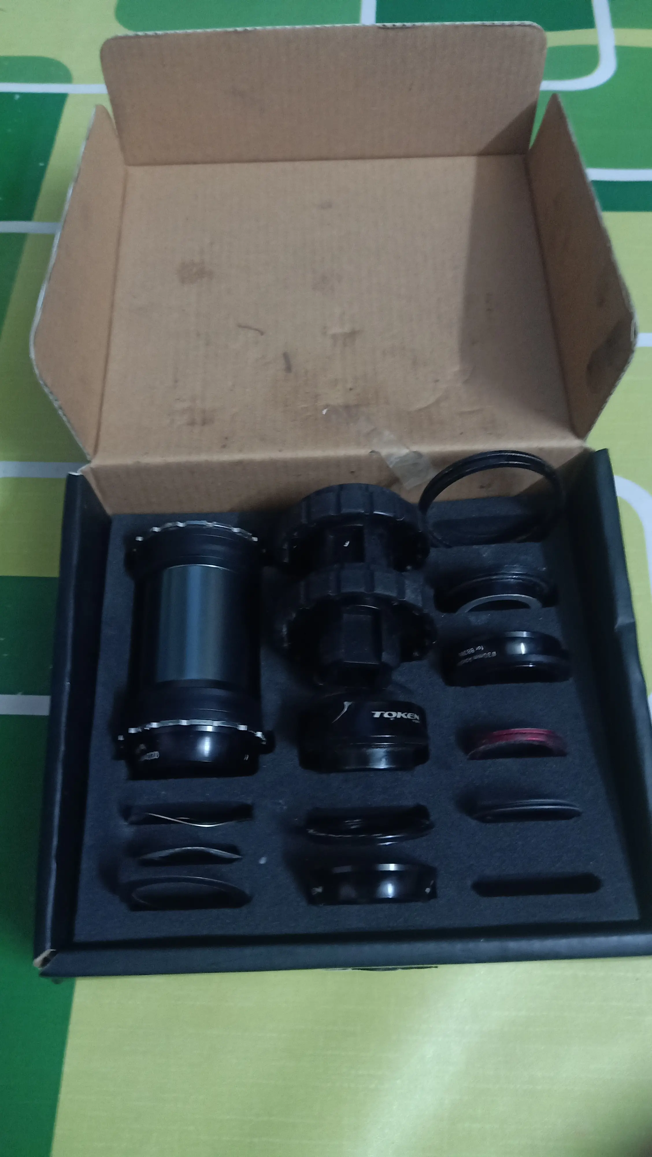 TOKEN Bottom Bracket
