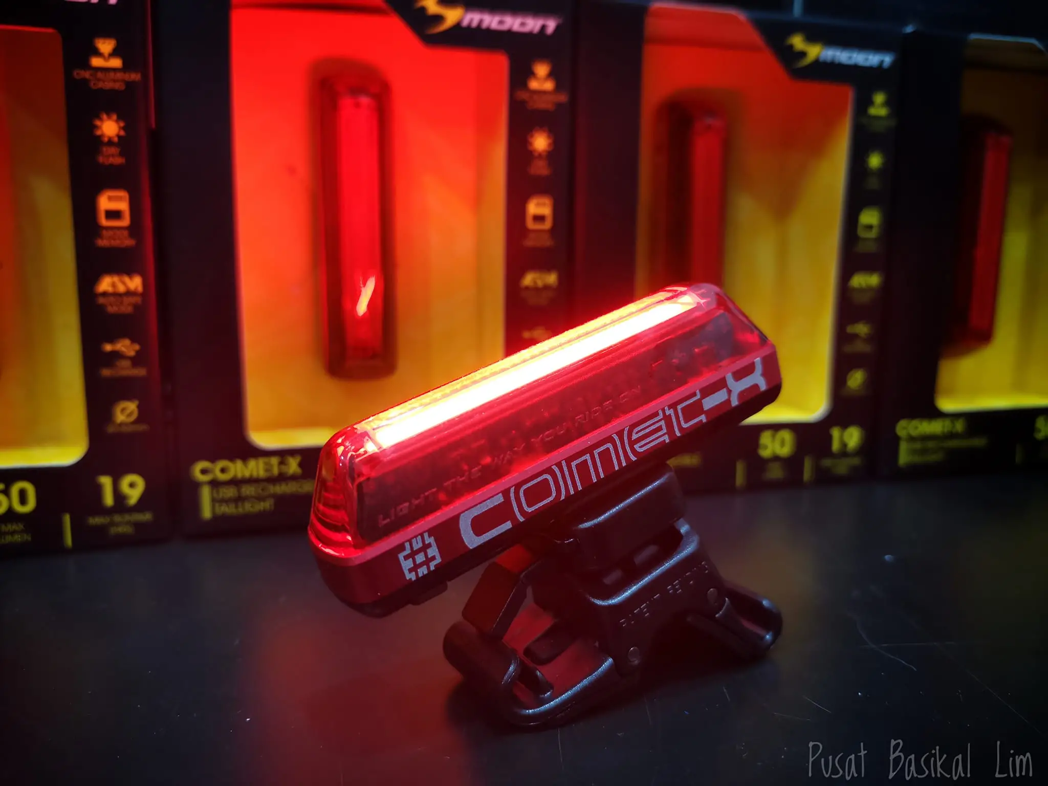 Moon Comet-X USB Rechargeable Taillight
