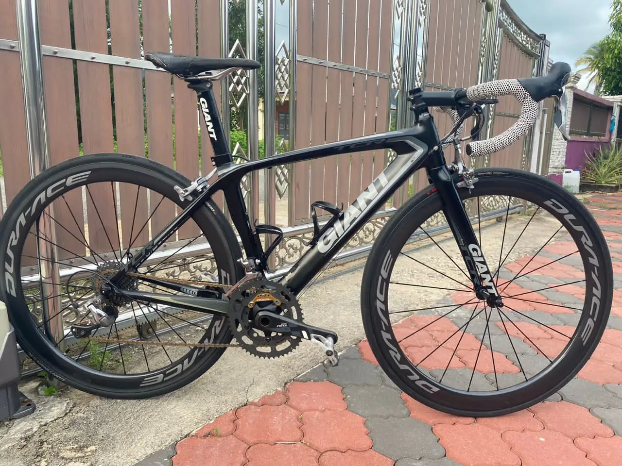 Giant TCR Composite Carbon