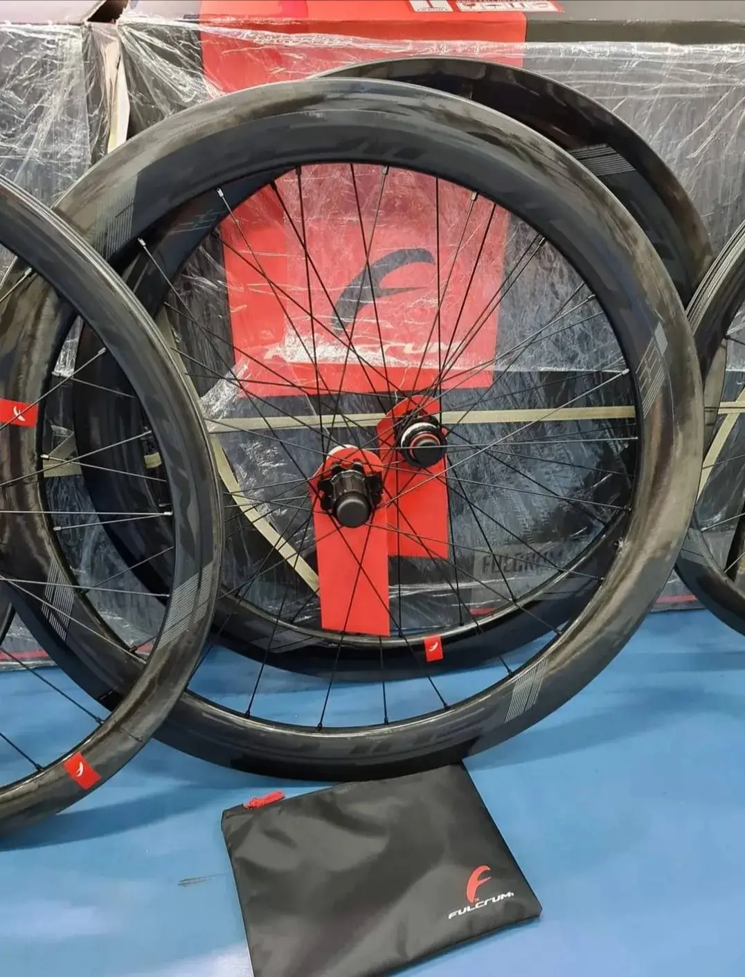 Fulcrum Wind 55 Disc -Carbon Wheelset- (55mm) (Brand New !!)